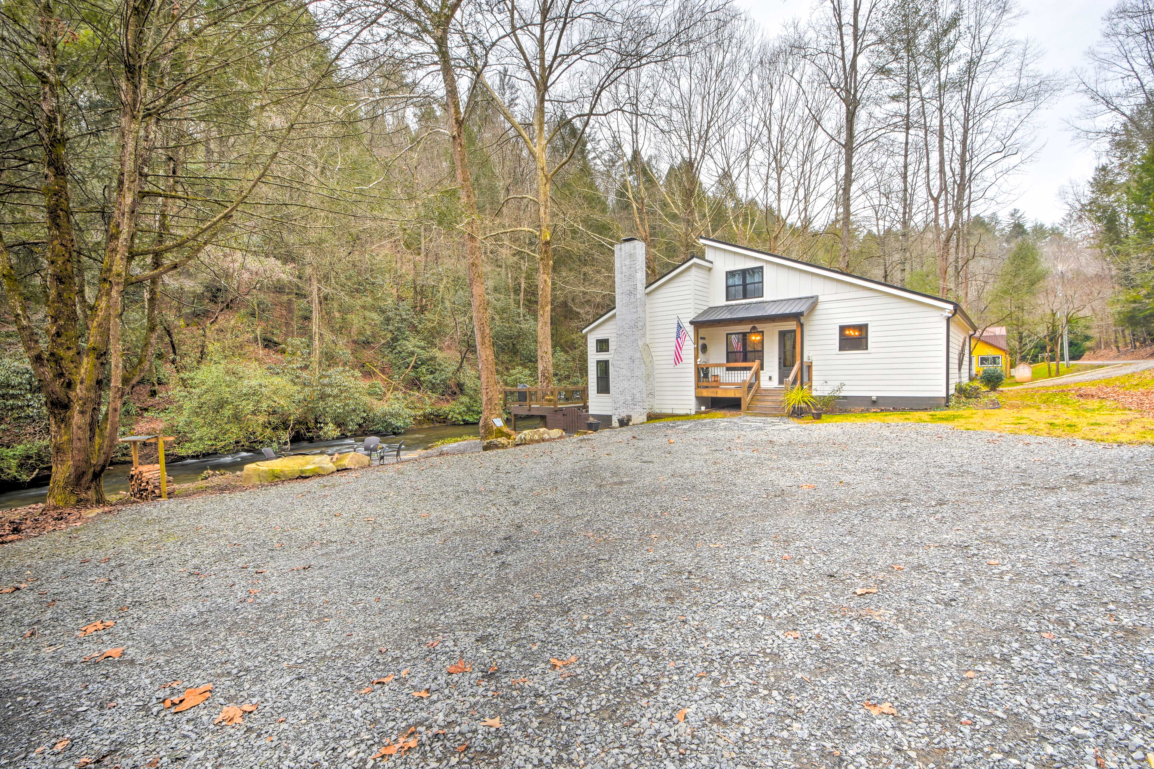 Cottage Exterior | Driveway Parking | 2 Vehicles | Gravel Driveway