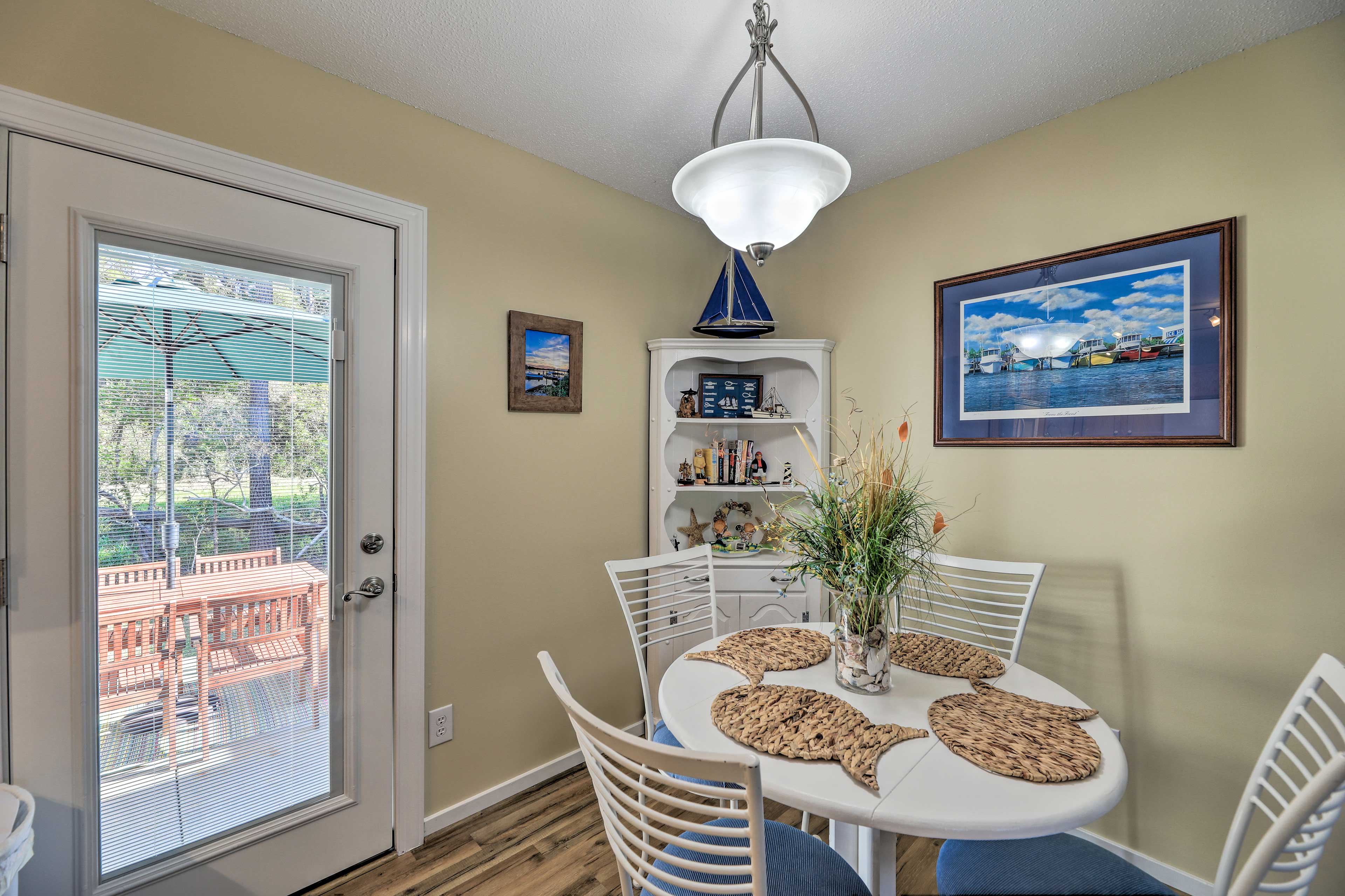 Dining Room | Dishware & Flatware