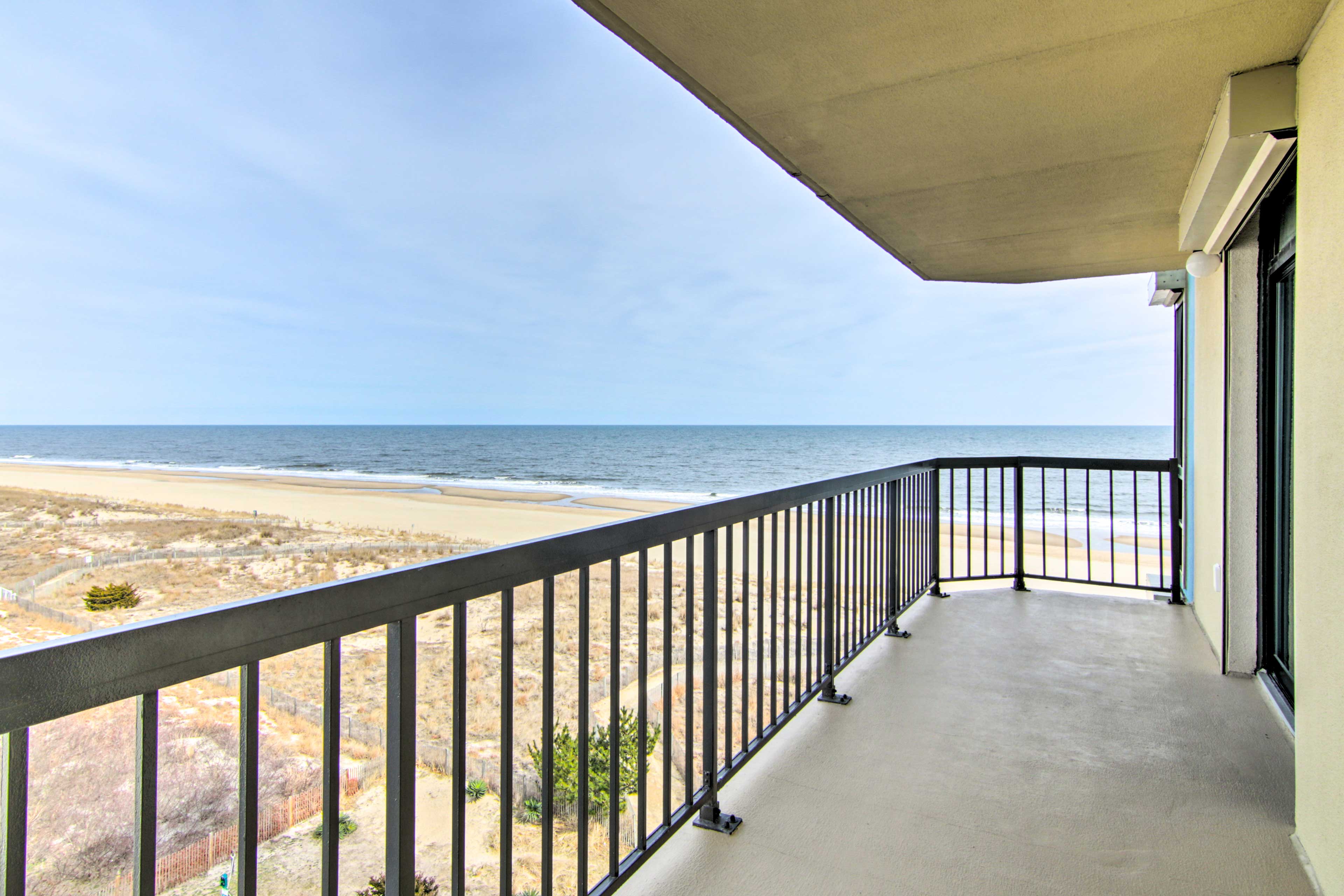 Private Balcony w/ Ocean Views