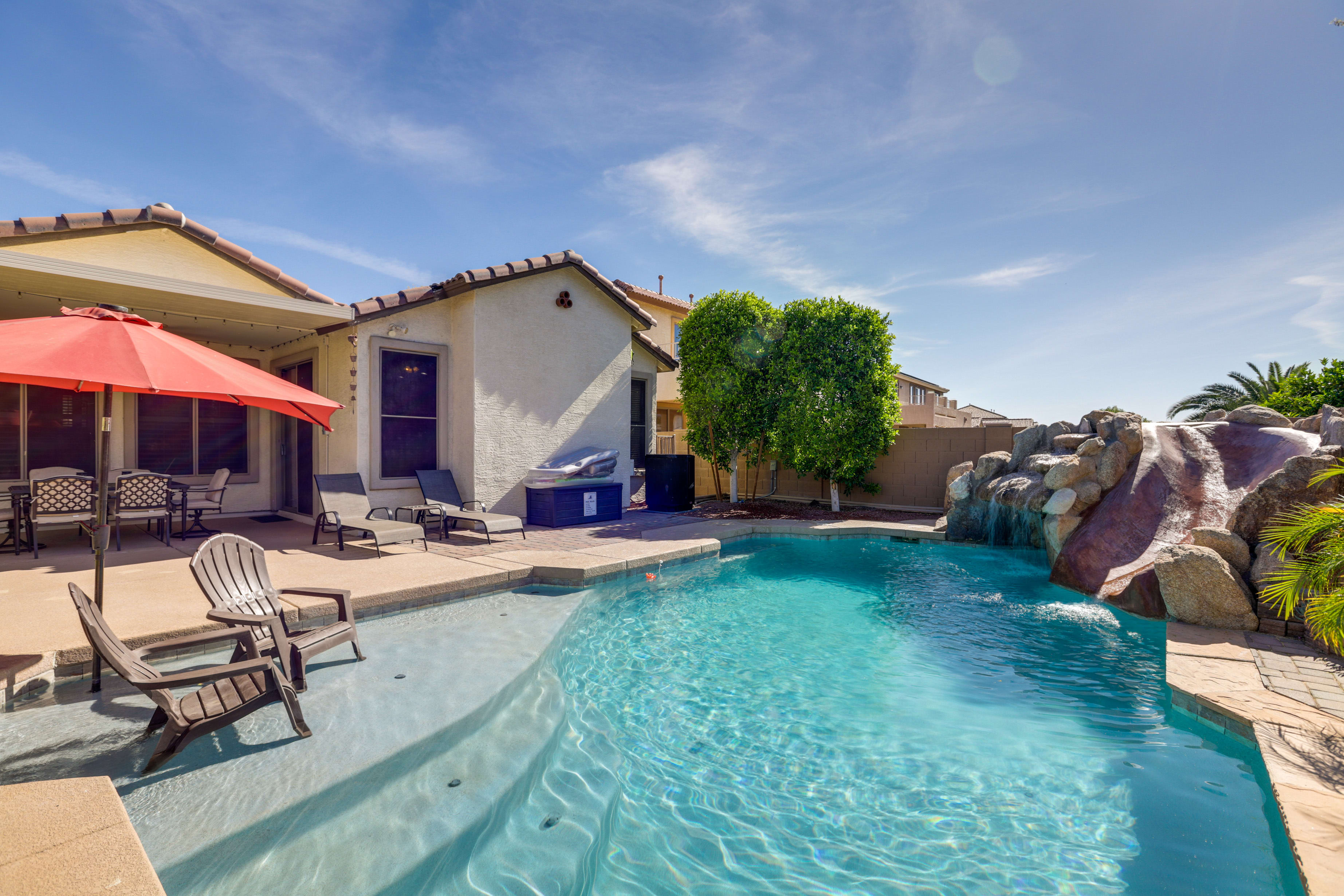 Private Backyard | Saltwater Pool w/ Slide