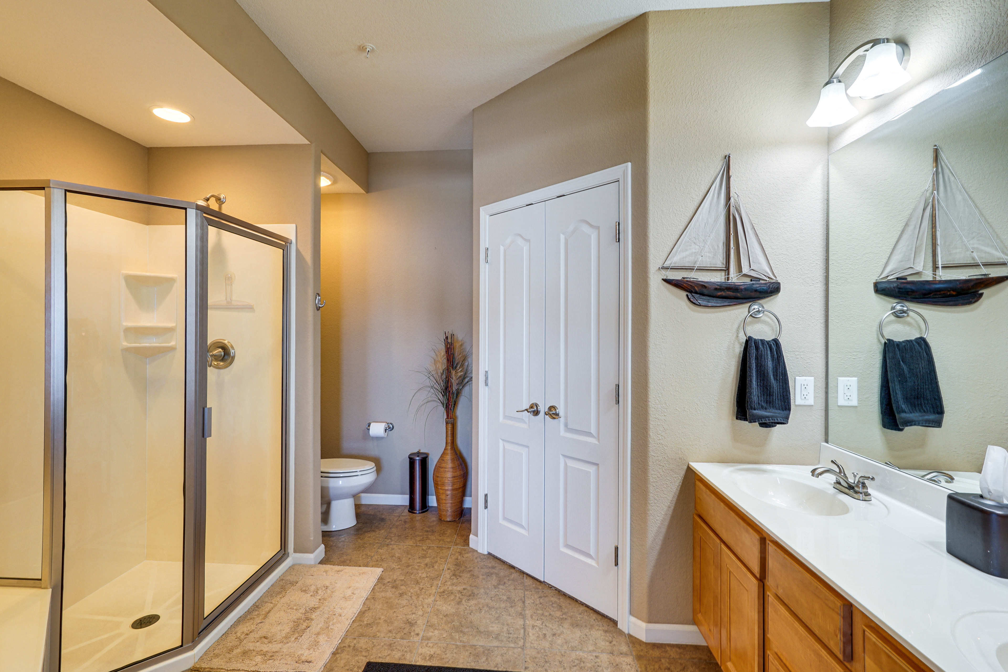 En-Suite Bathroom | Jetted Tub