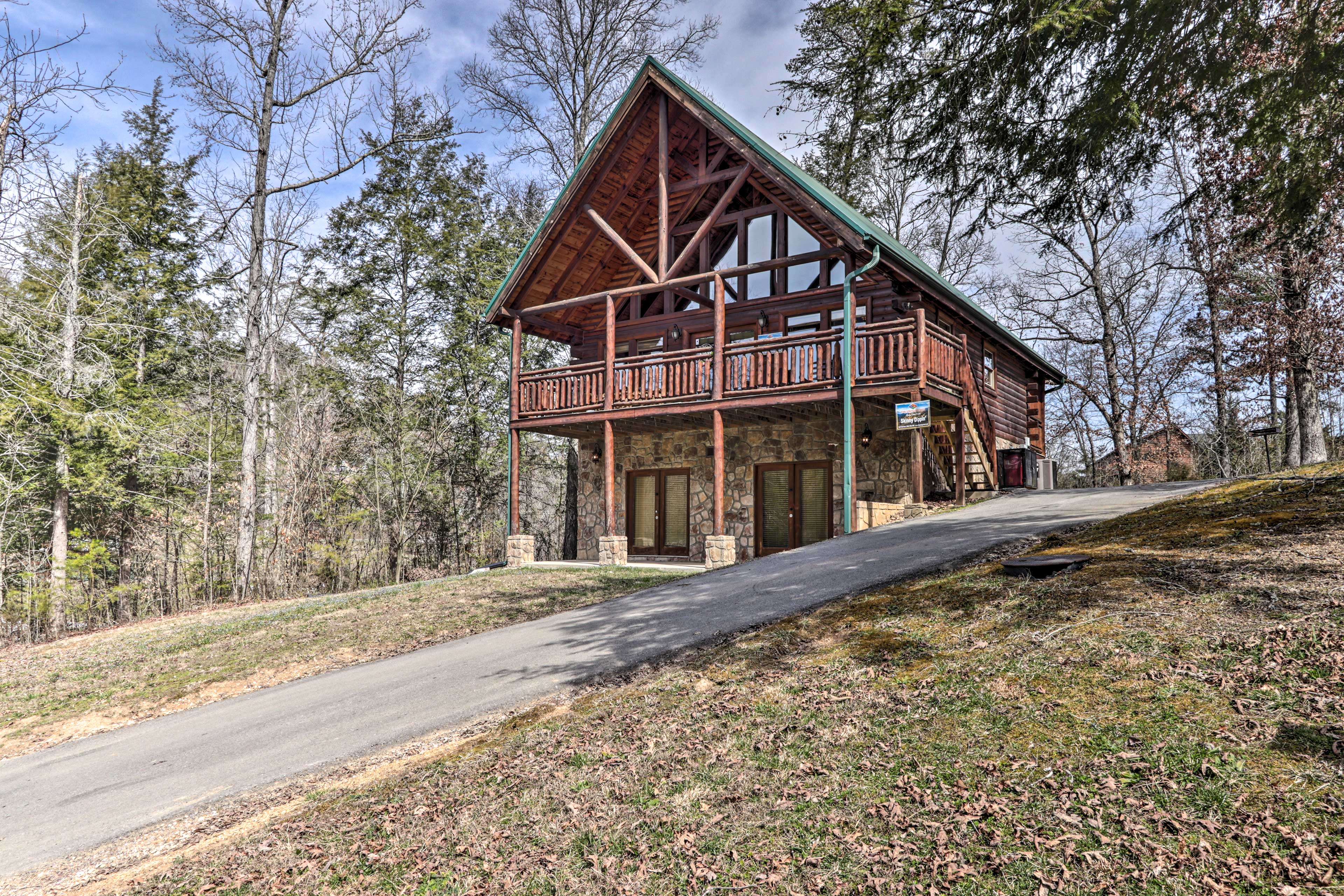 Cabin Exterior | Stairs Required to Access | Keyless Entry