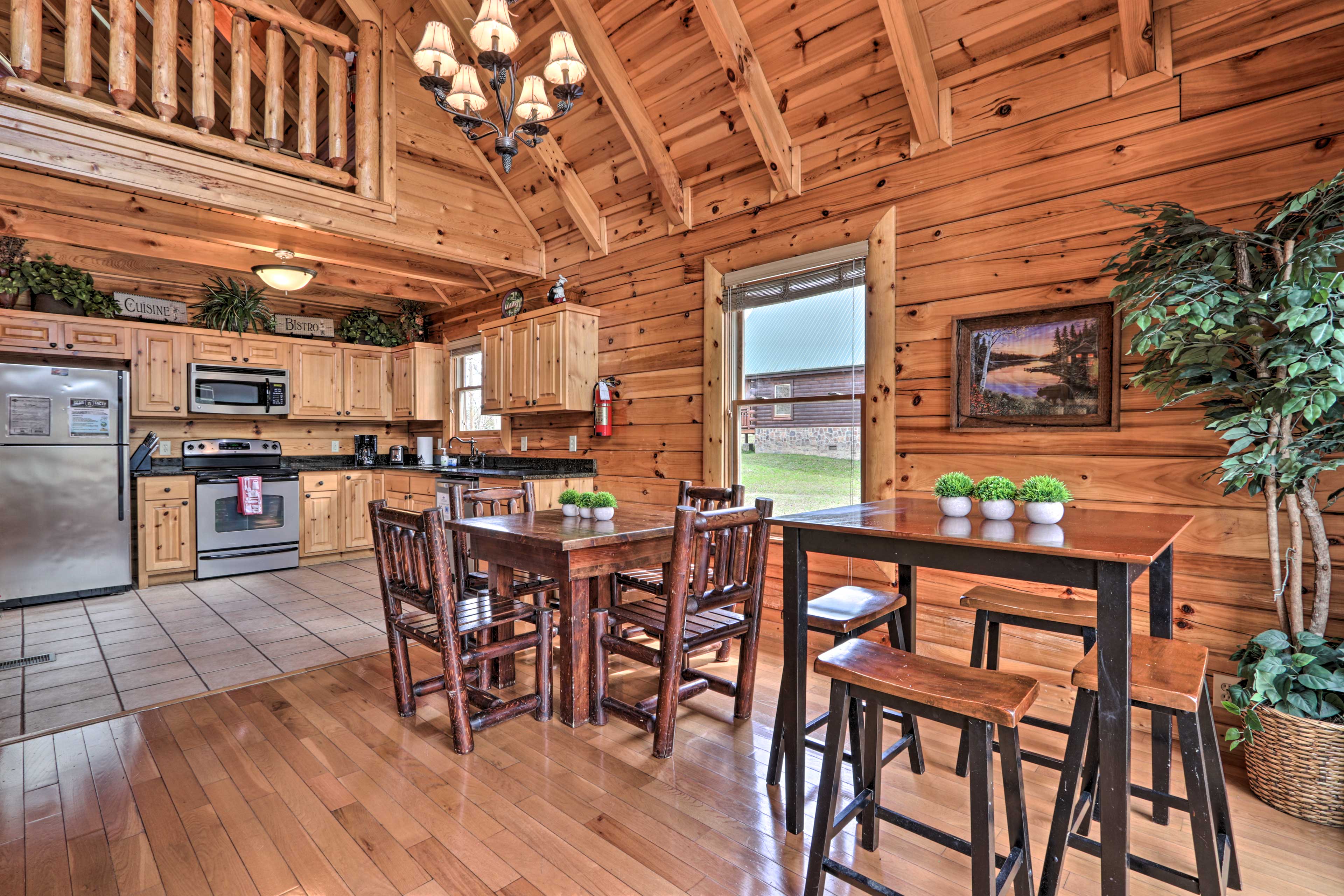 Dining Area | Dishware Provided