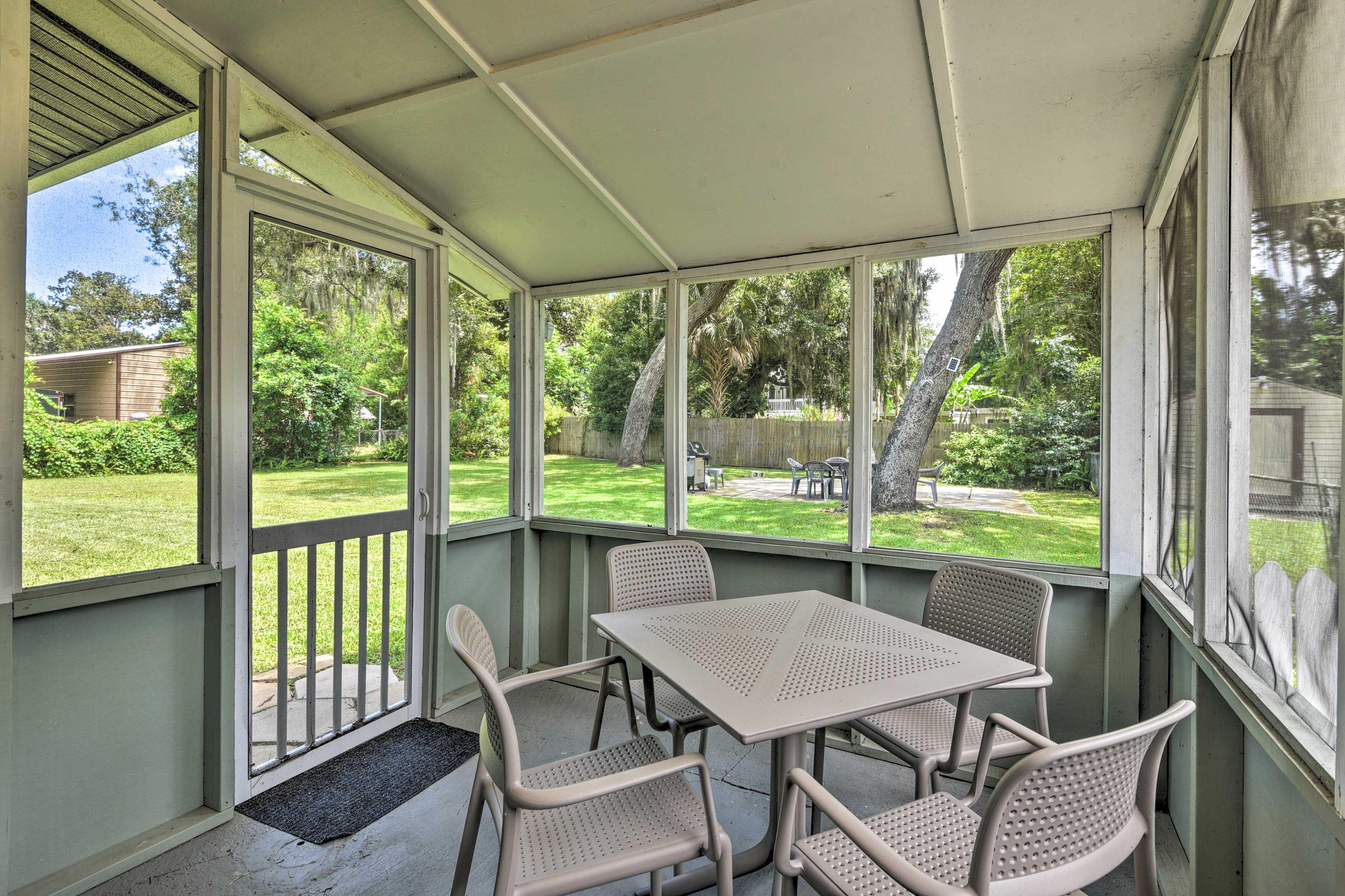 Screened Porch