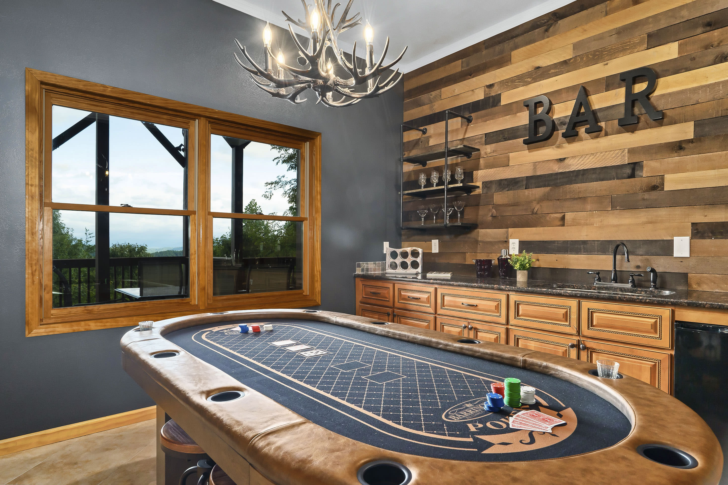 Wet Bar | Poker Table