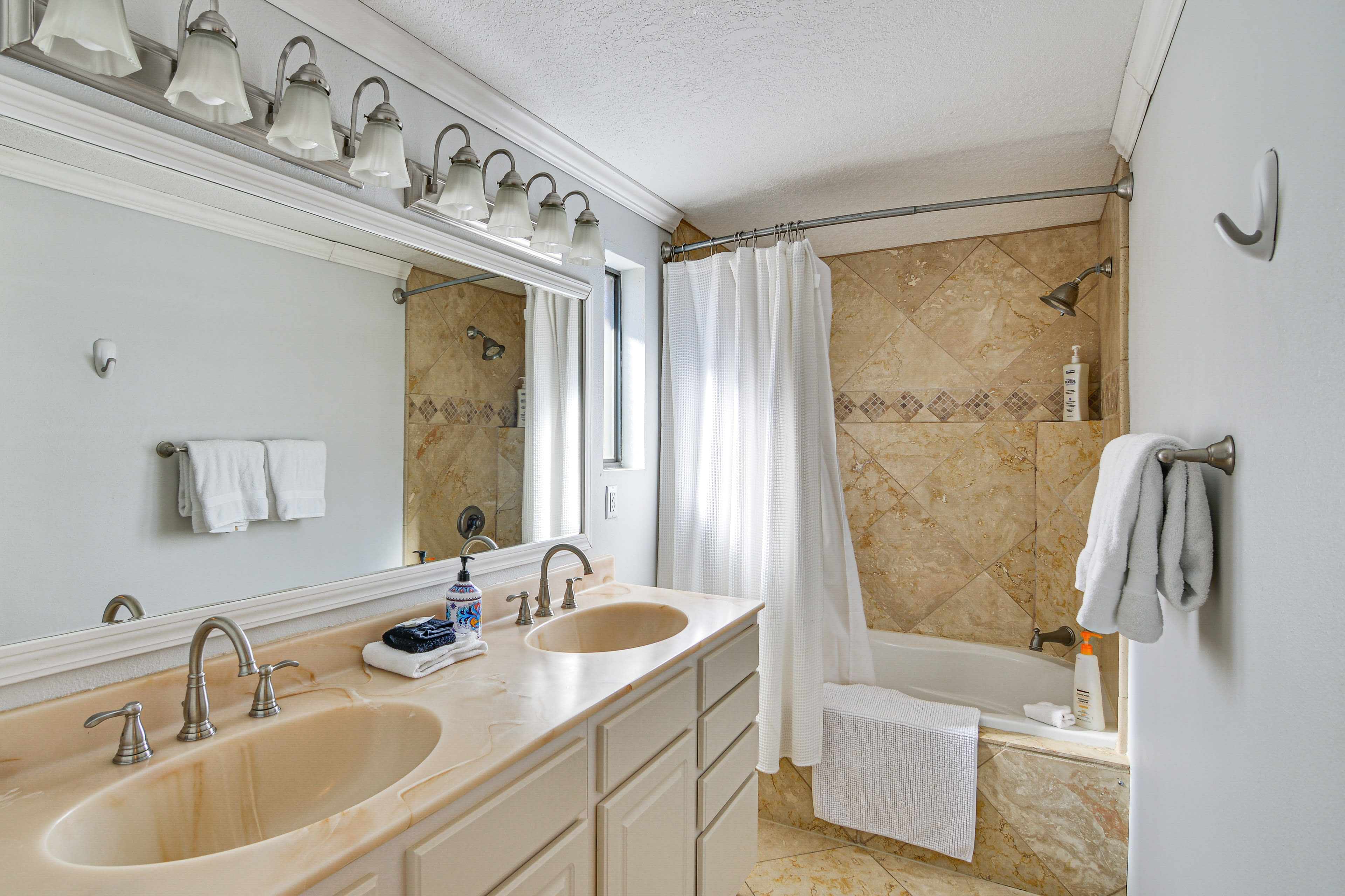 En-Suite Bathroom | Main Floor