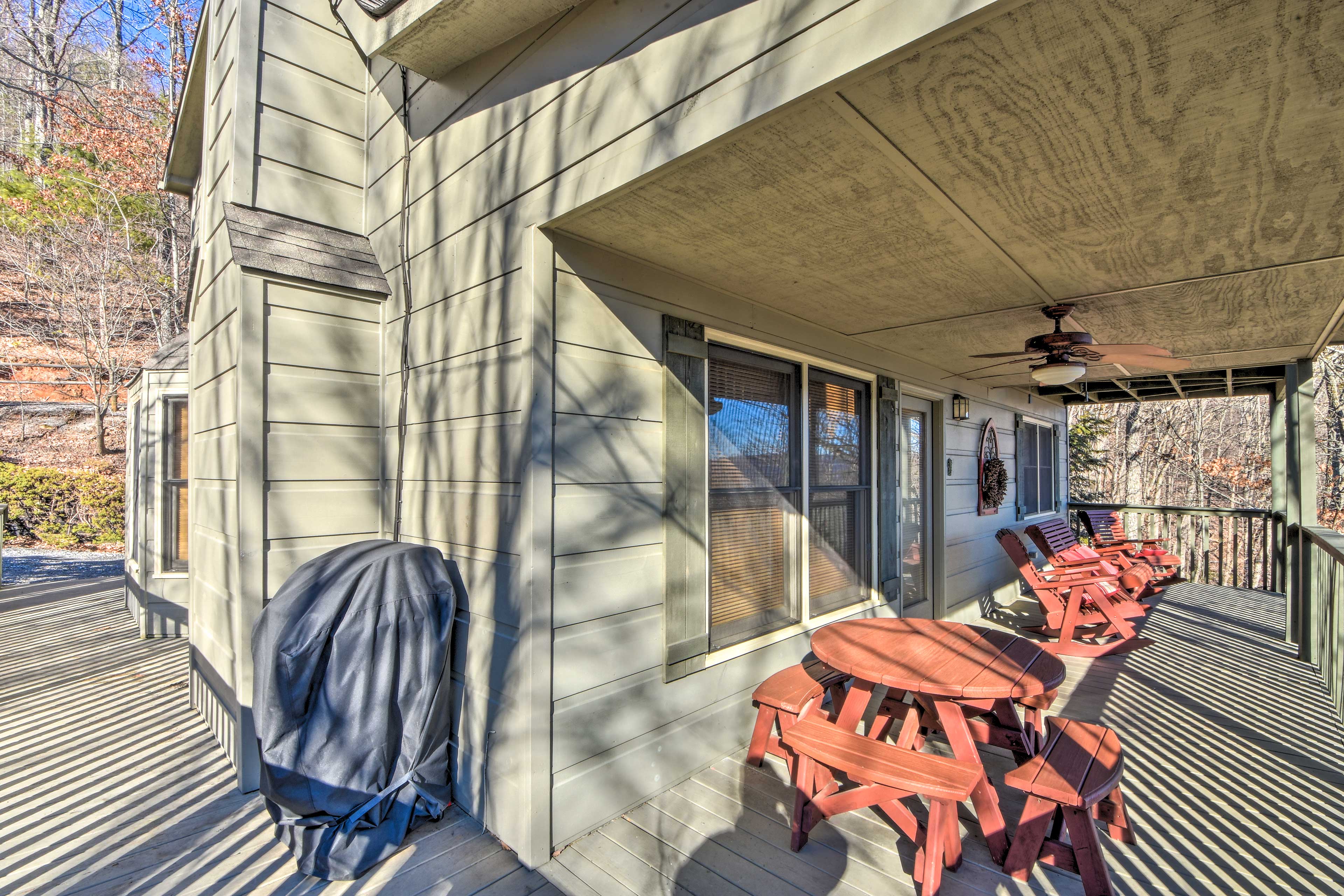 Outdoor Living Area | Gas Grill