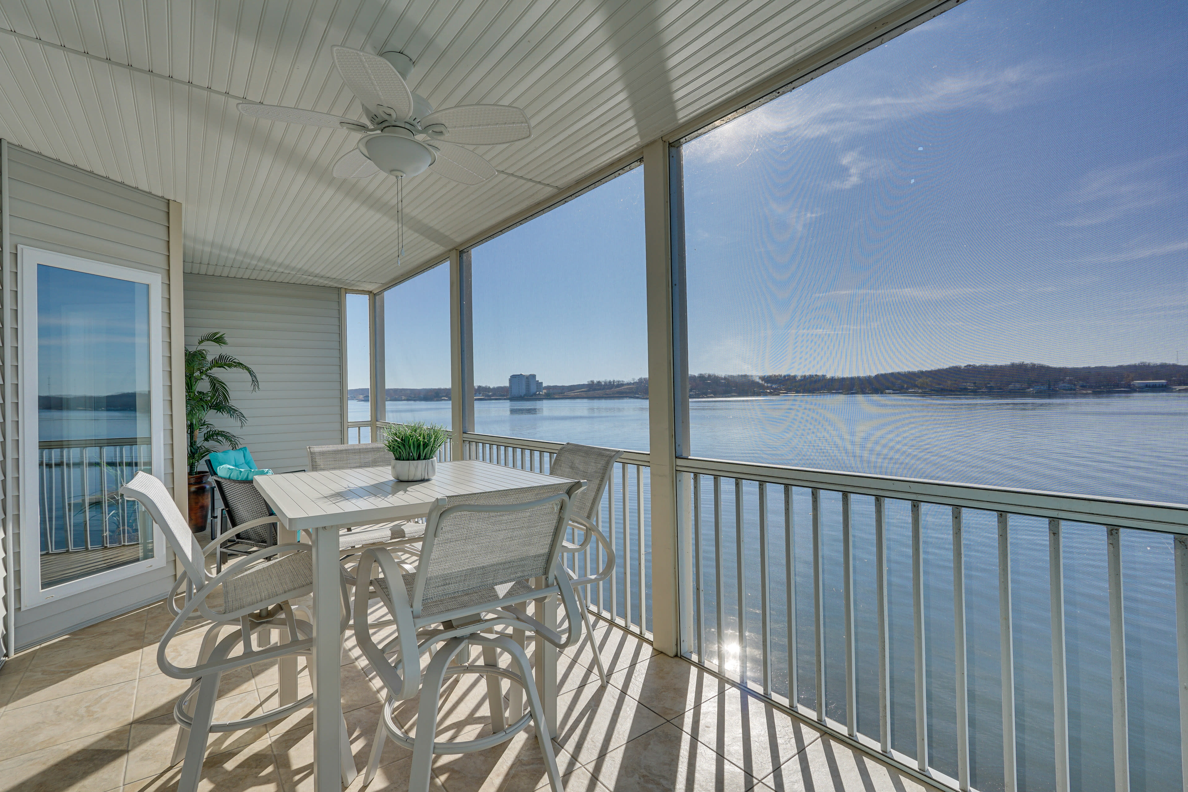 Screened-In Porch | Panoramic Lake Views