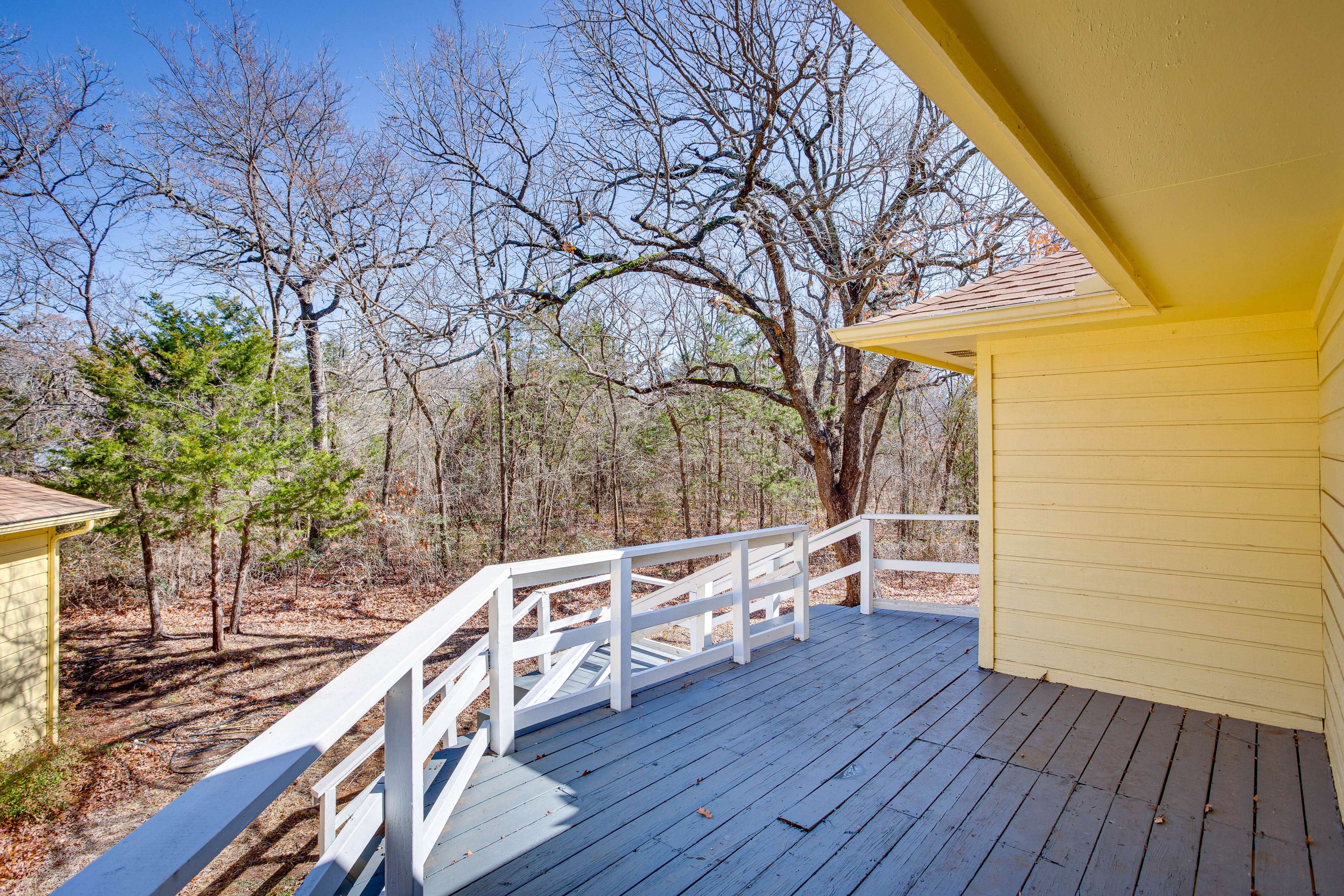 Private Deck | Outdoor Seating