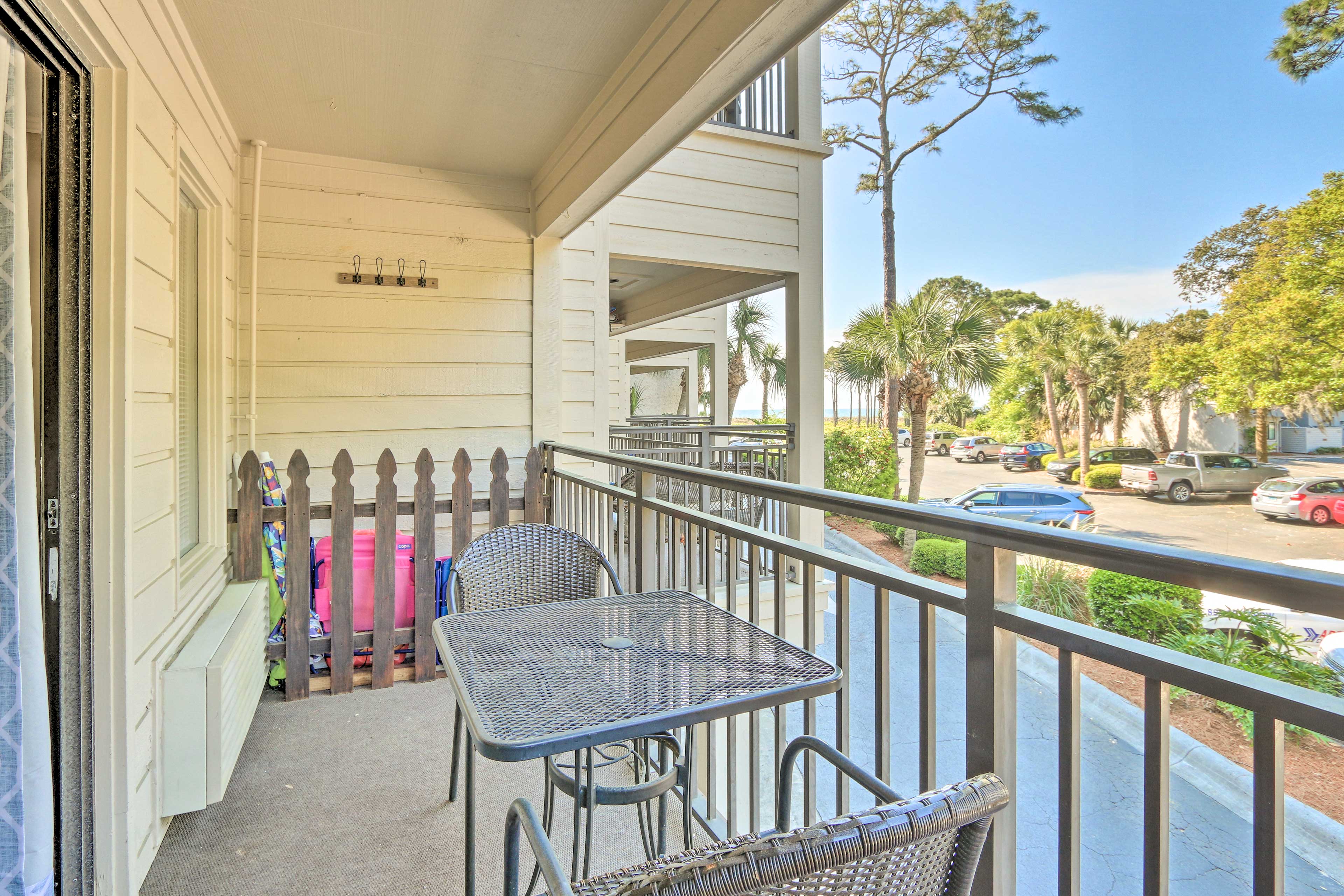 Hilton Head Vacation Rental | 1BR | 1BA |  518 Sq Ft | 2nd-Floor Condo