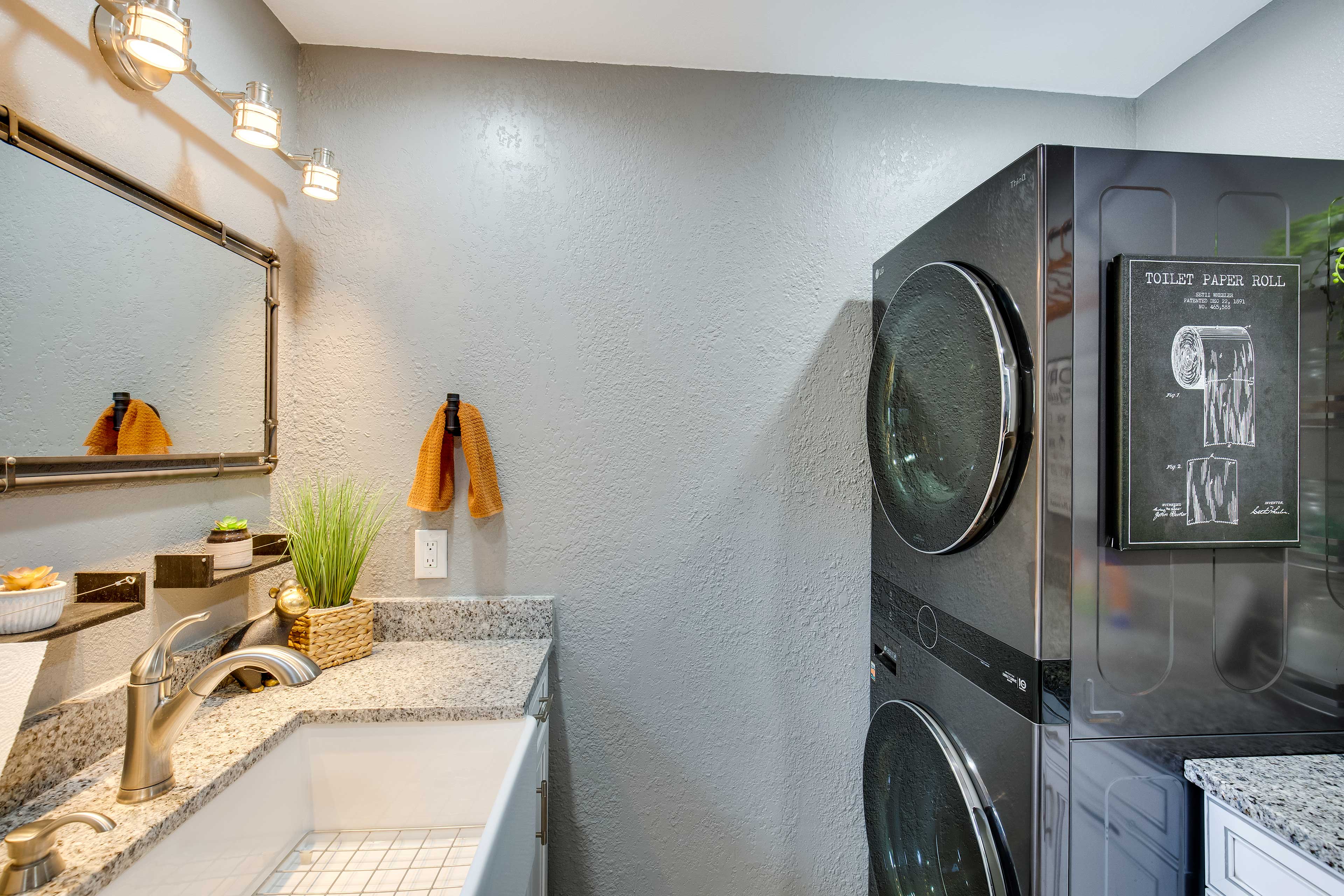 Half Bathroom/Laundry Room