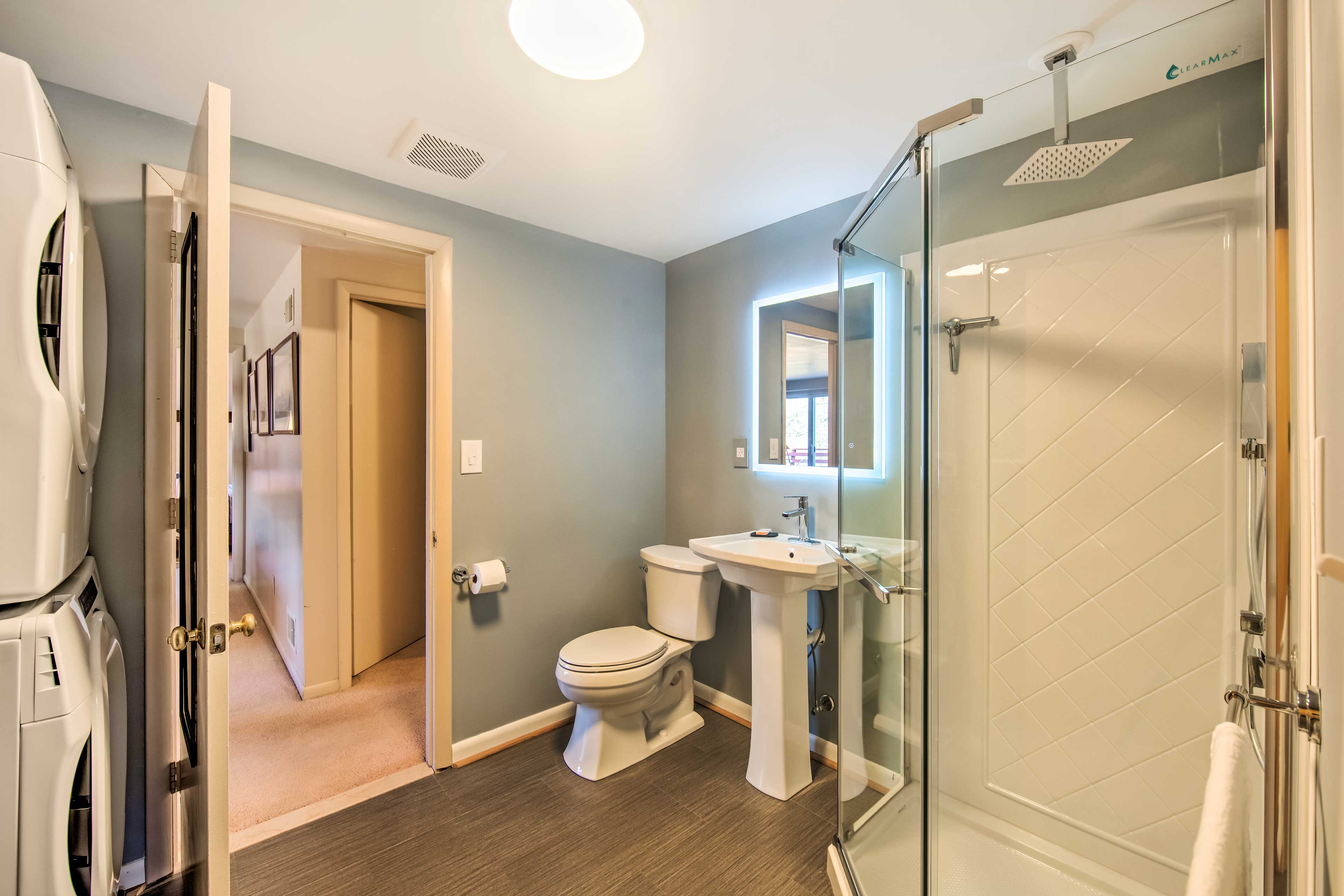 Full Bathroom | In-Unit Laundry