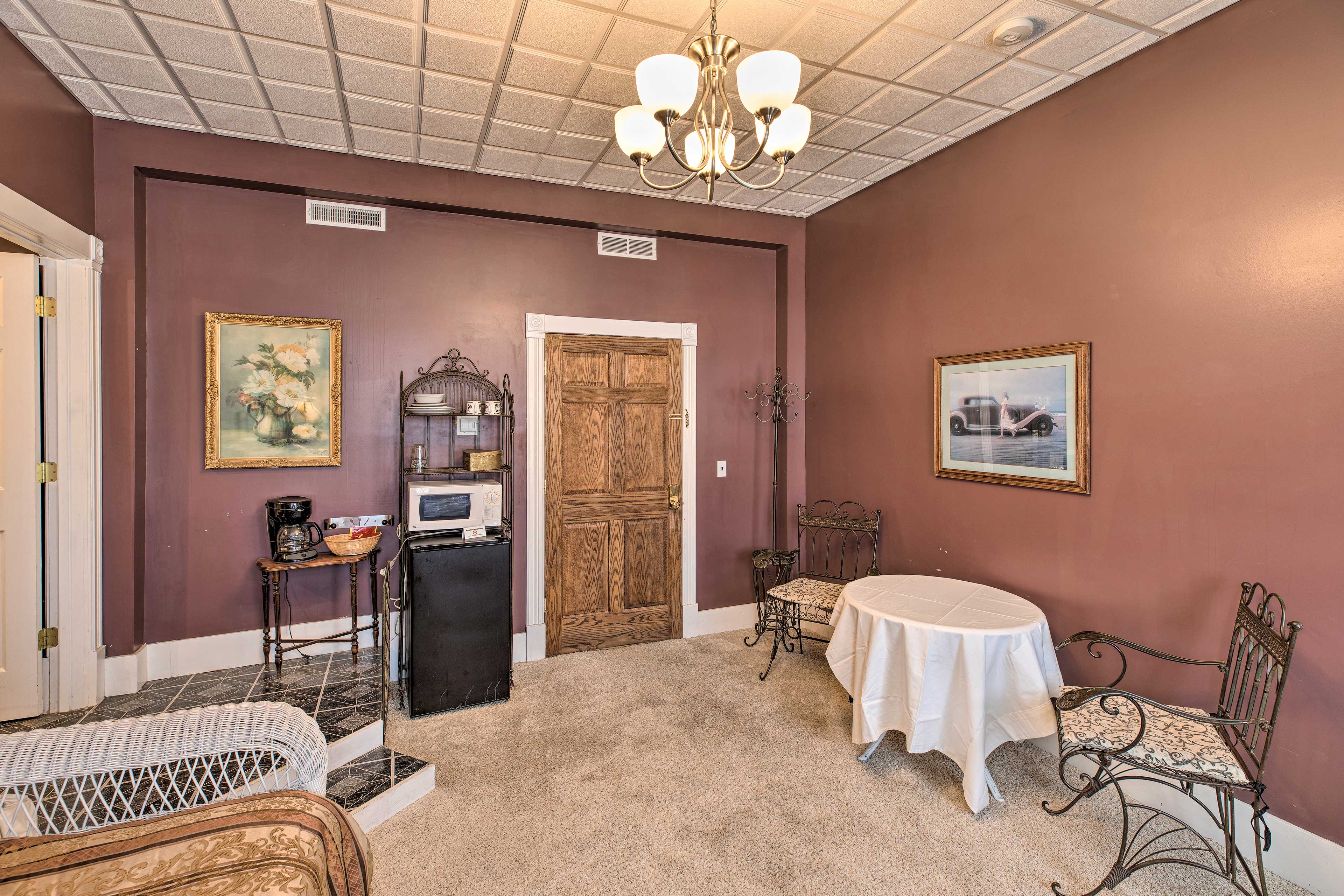 Living Room | Dining Area