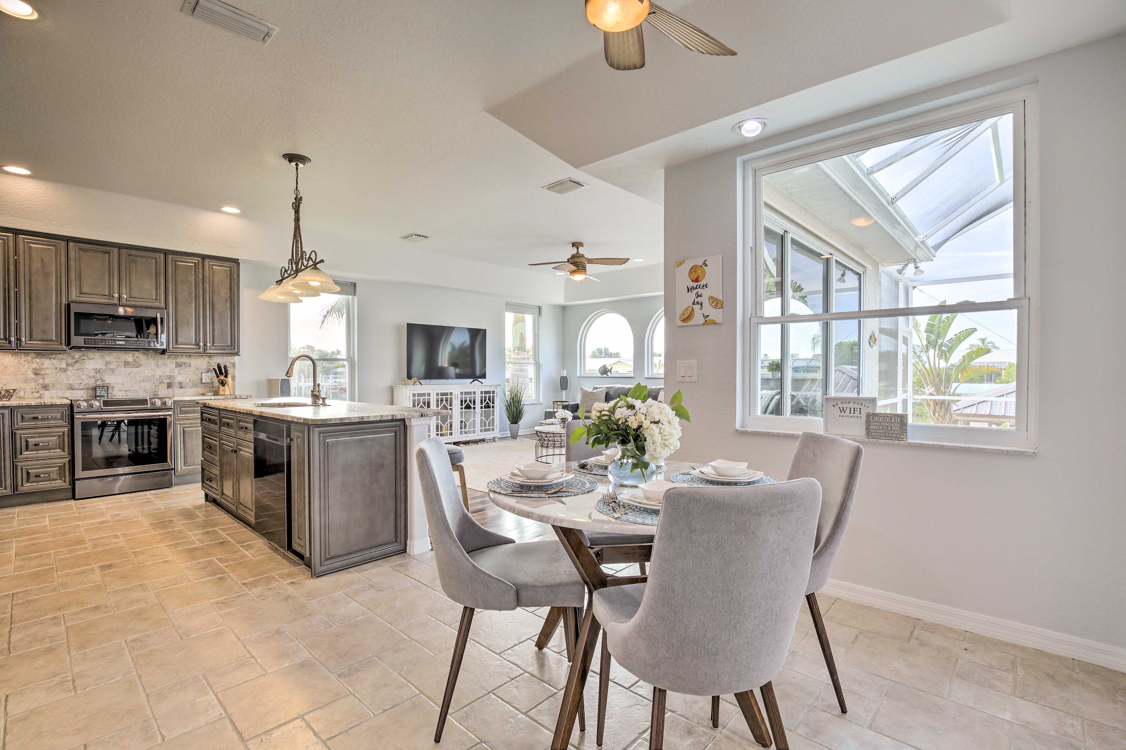 Dining Area | Open Floor Plan