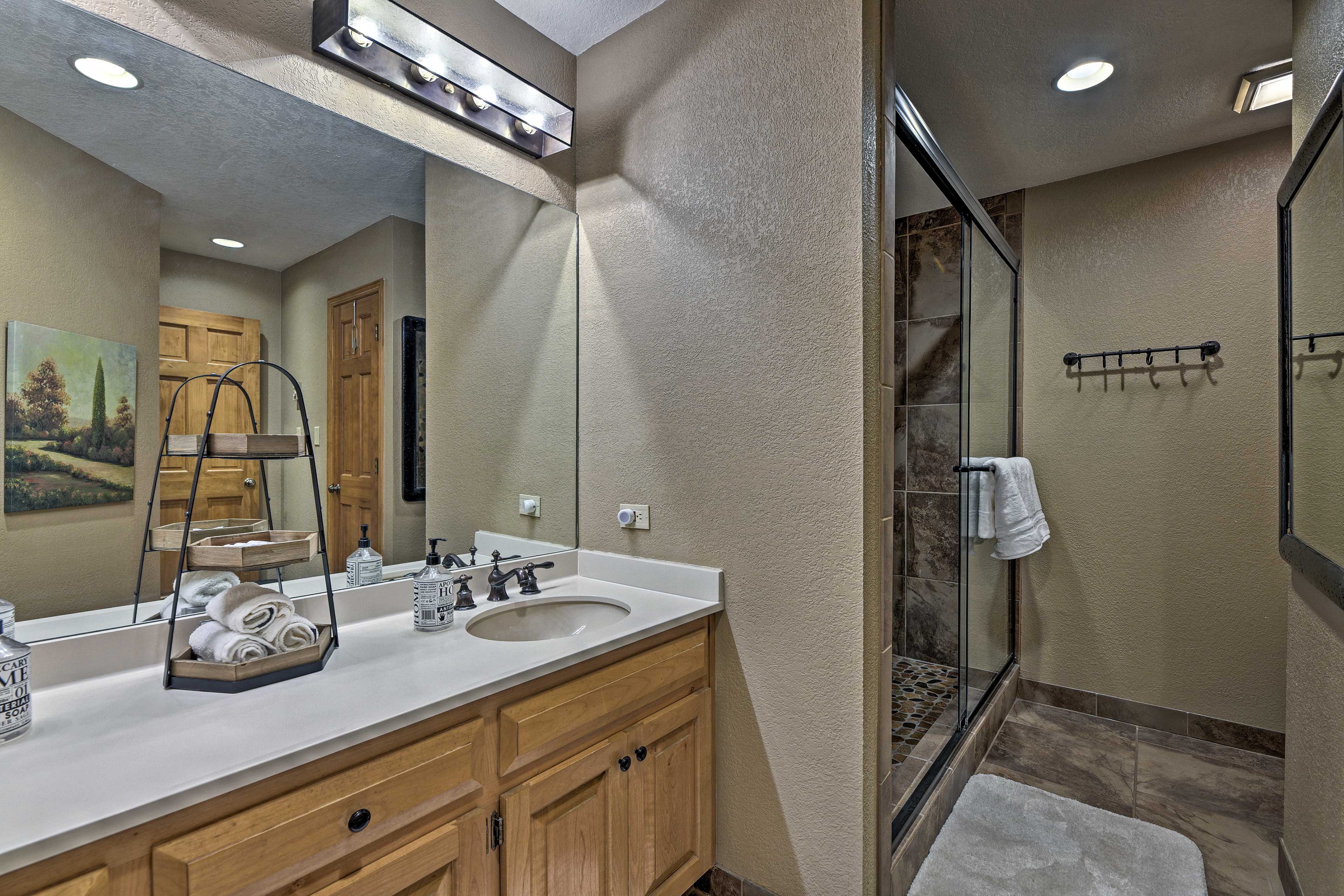 Full Bathroom | Towels | Walk-In Shower