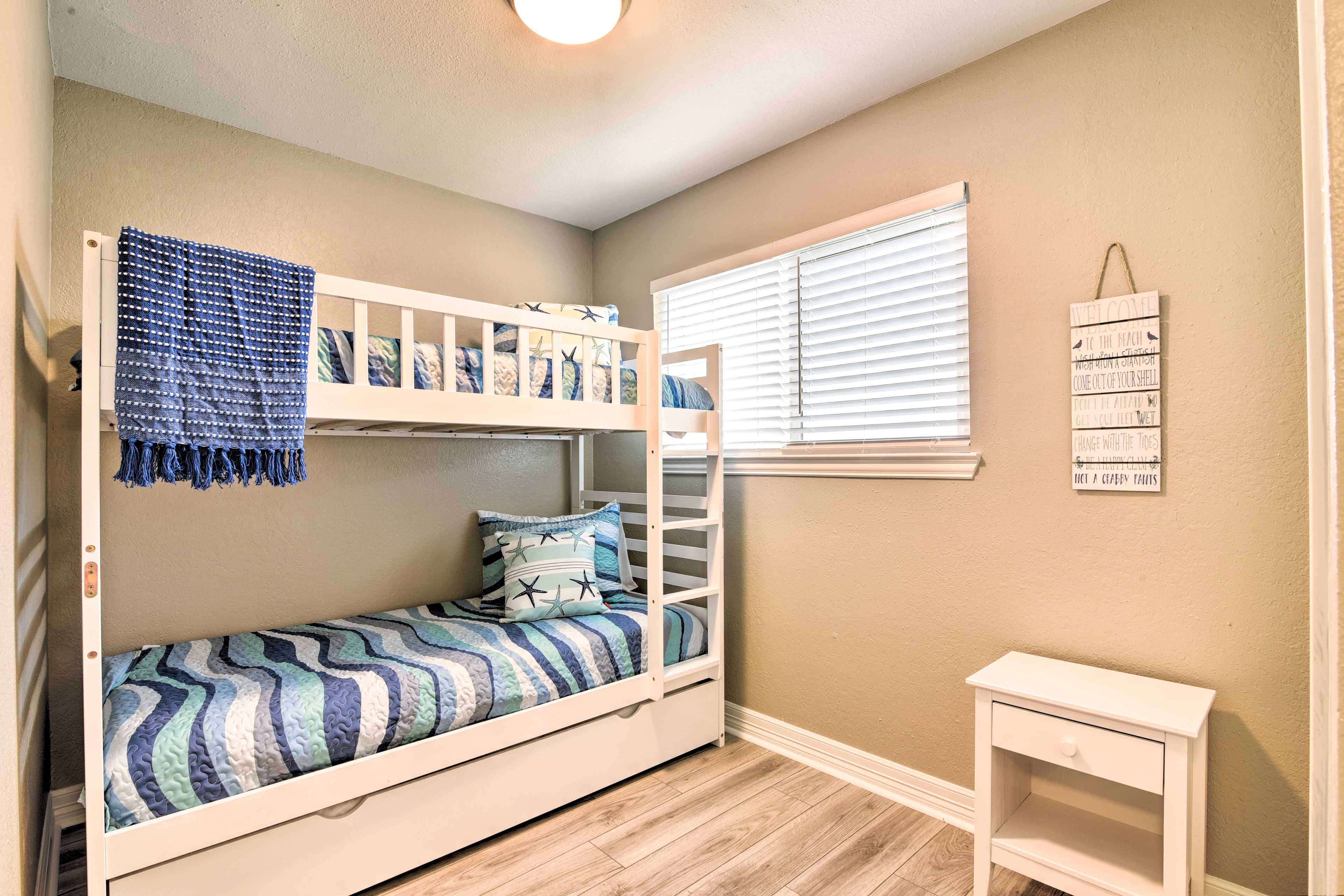 Bedroom 3 | 1st Floor | Twin Bunk Bed w/ Twin Trundle Bed