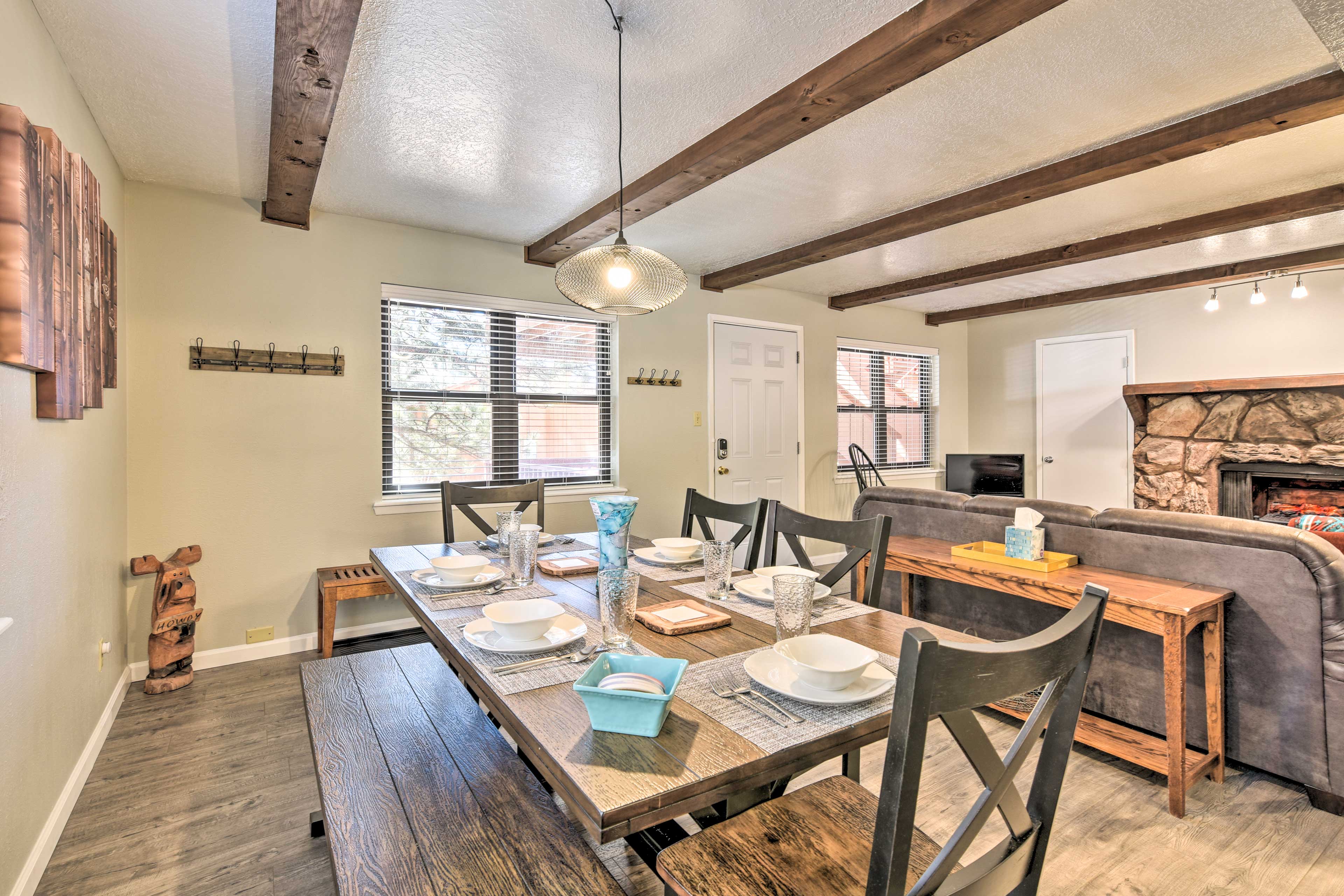 Dining Area | Dishware & Flatware