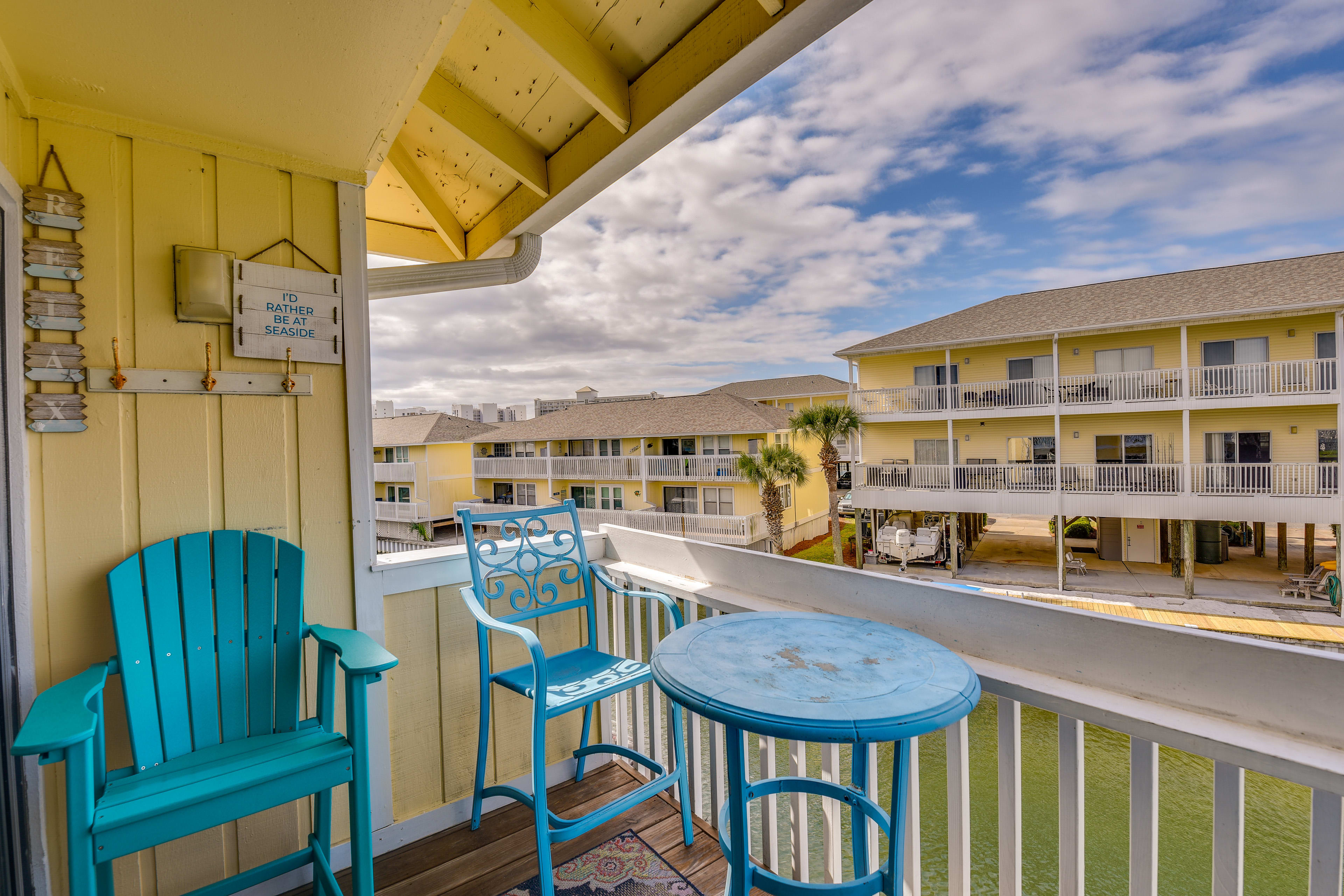 Balcony | Water Views