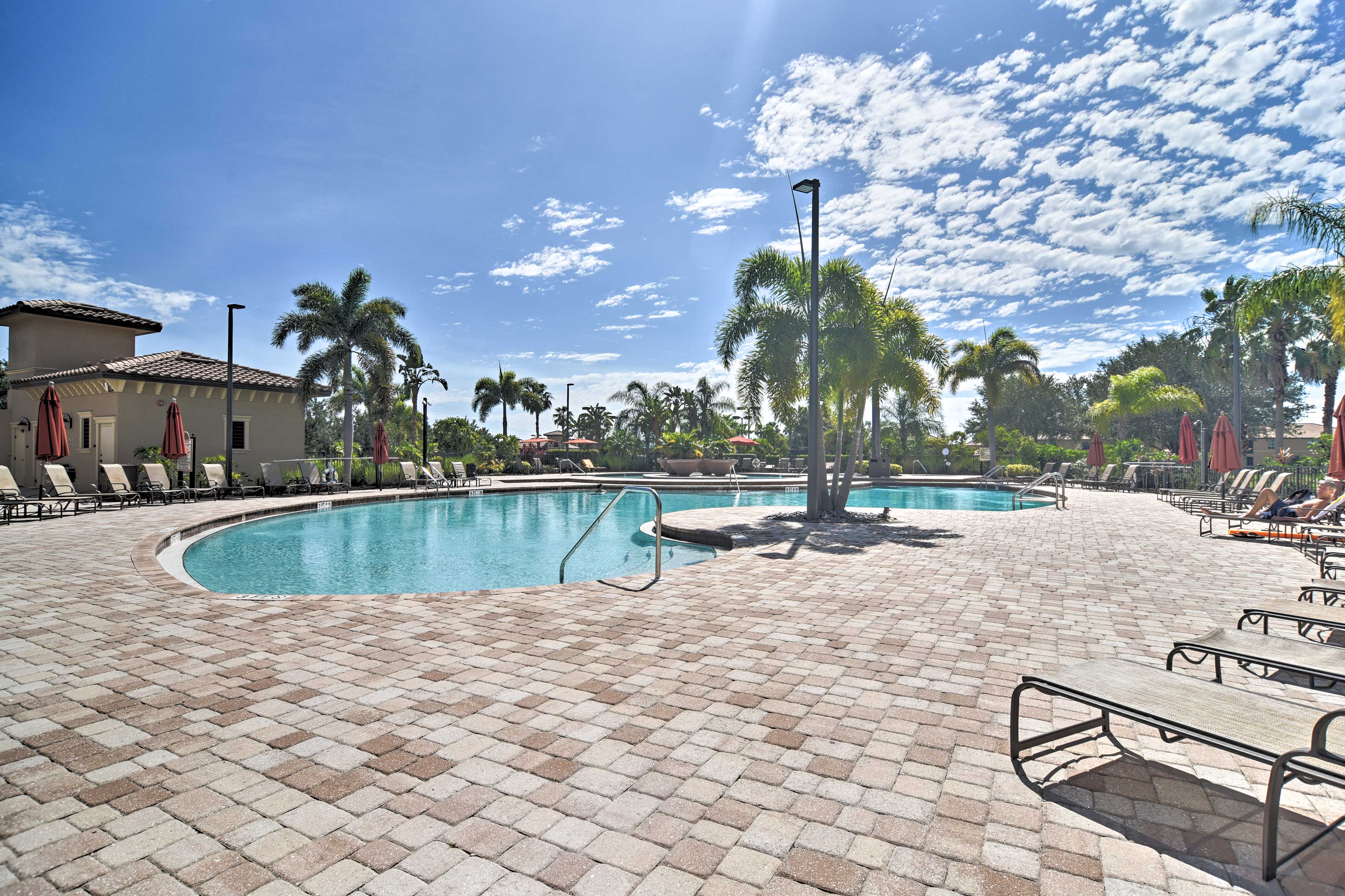 Community Amenities | 4 Pools