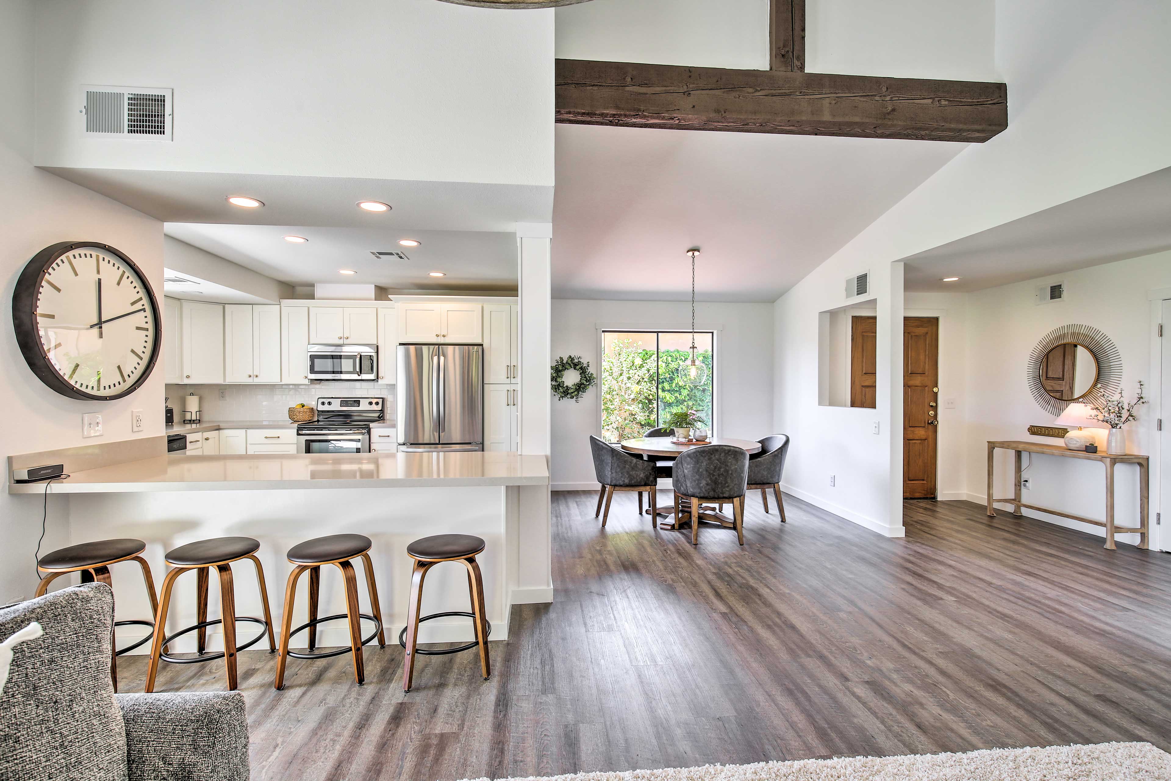 Living Room | Kitchen