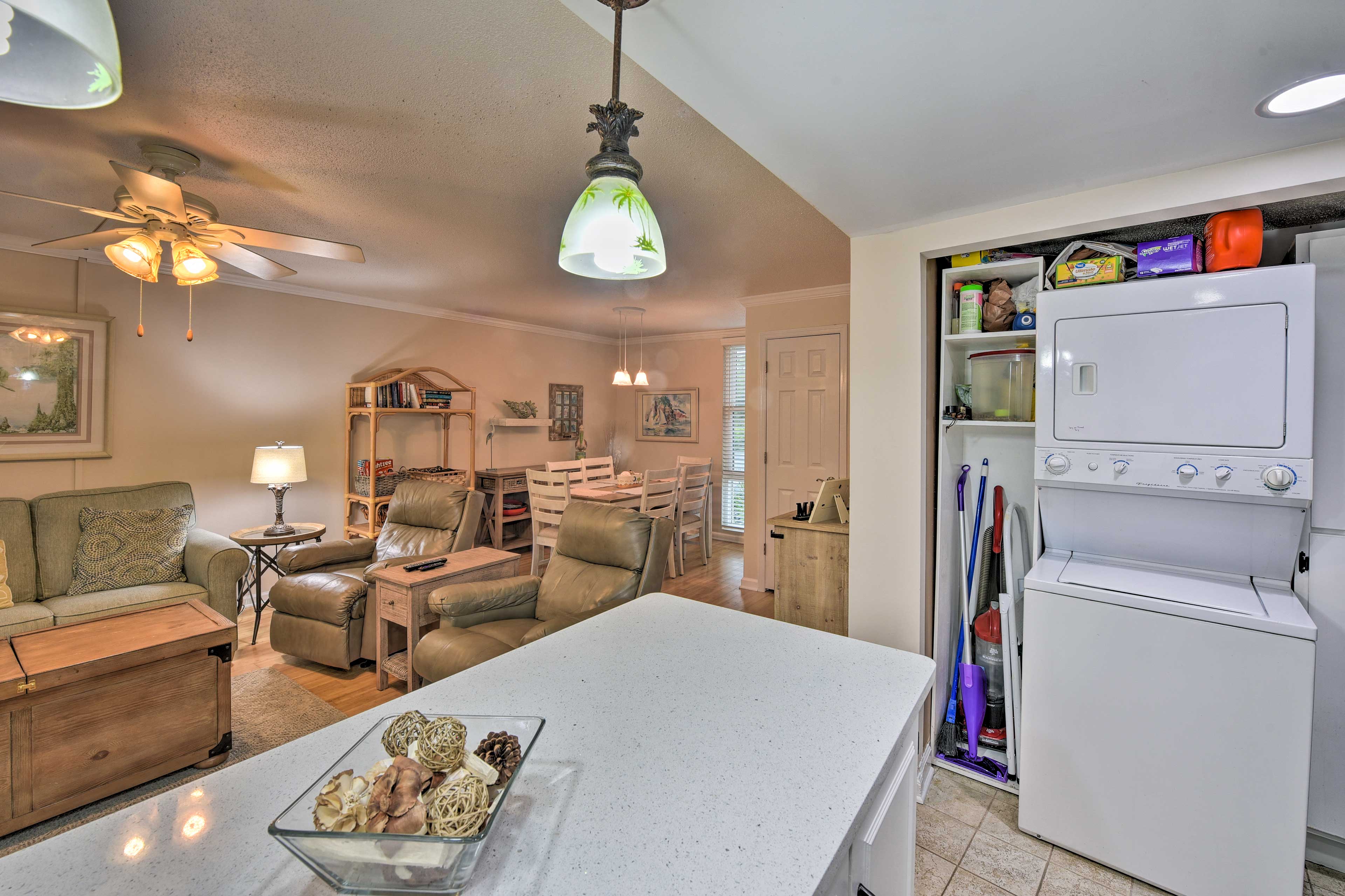 Kitchen | Main Floor | Fully Equipped