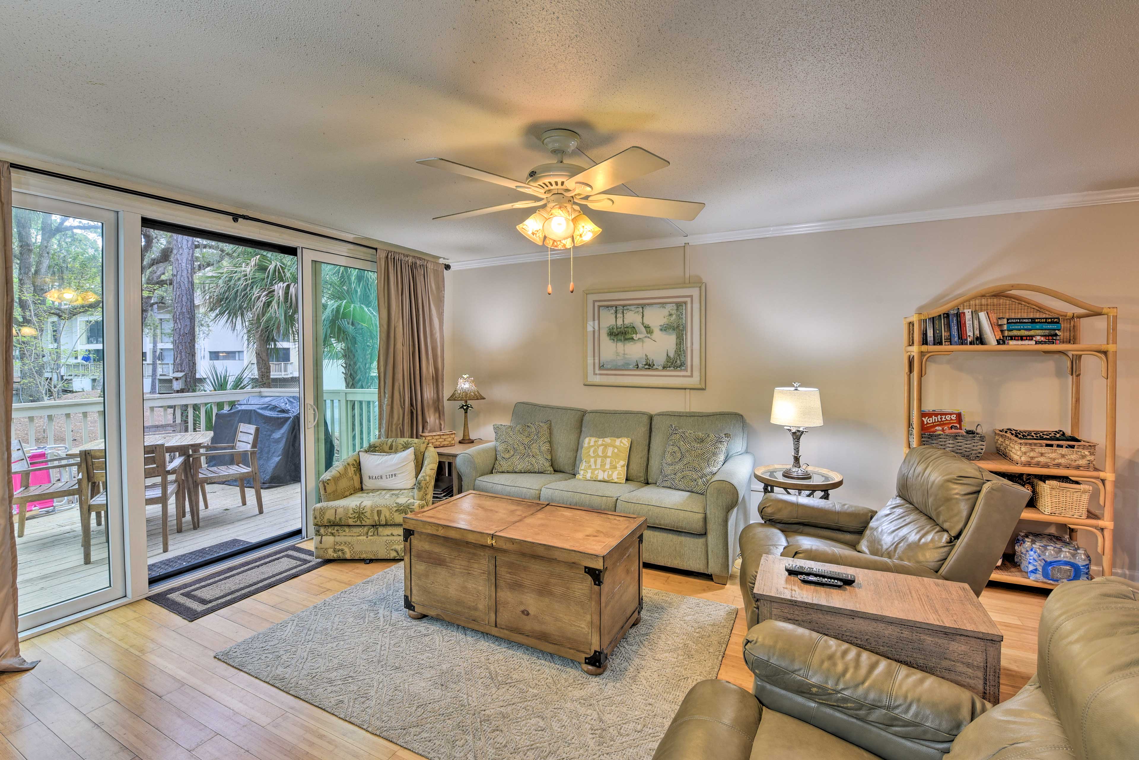 Hilton Head Island Vacation Rental | 2-Story Condo | 2BR | 2.5BA | 1,100 Sq Ft