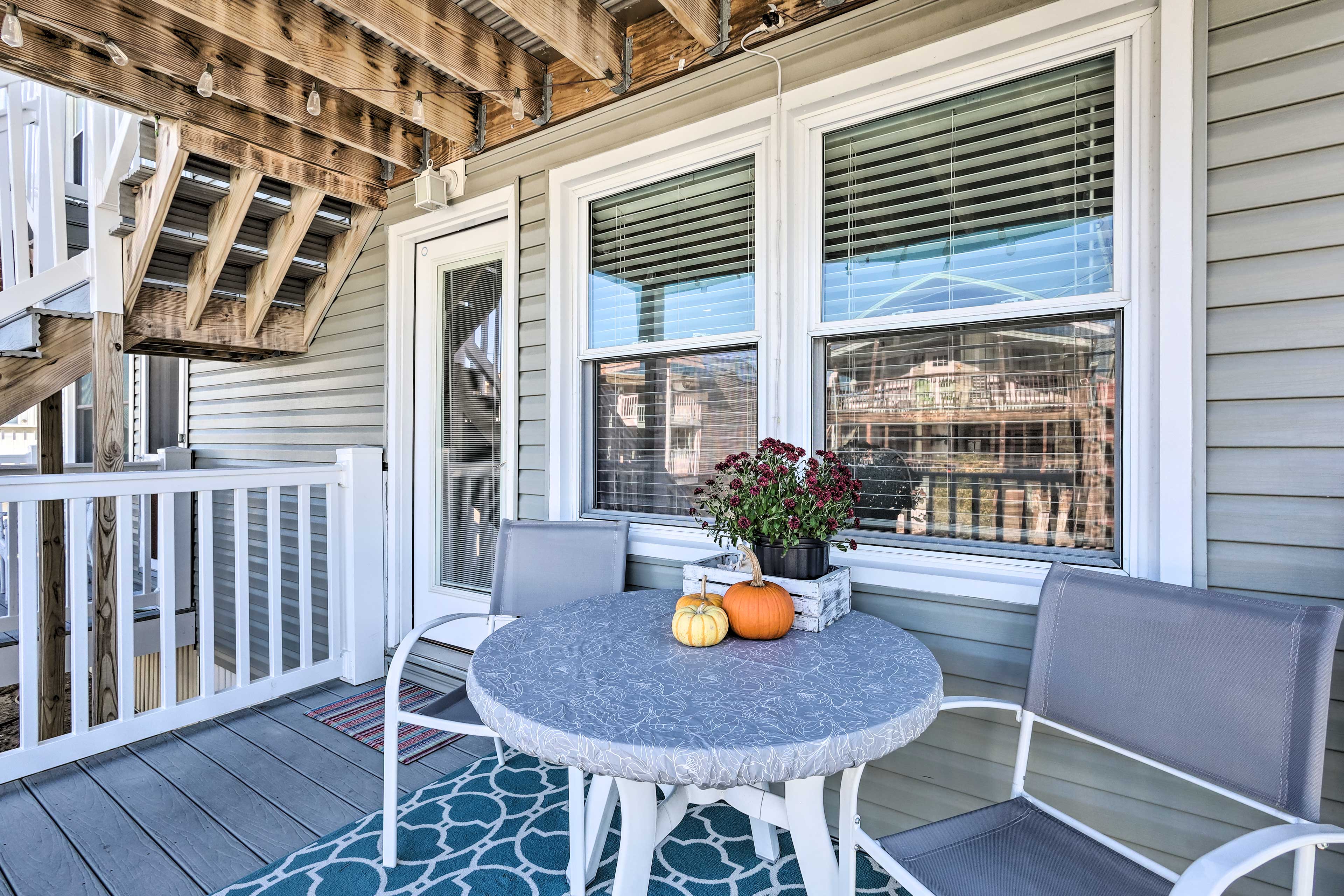 Patio | Outdoor Dining Area