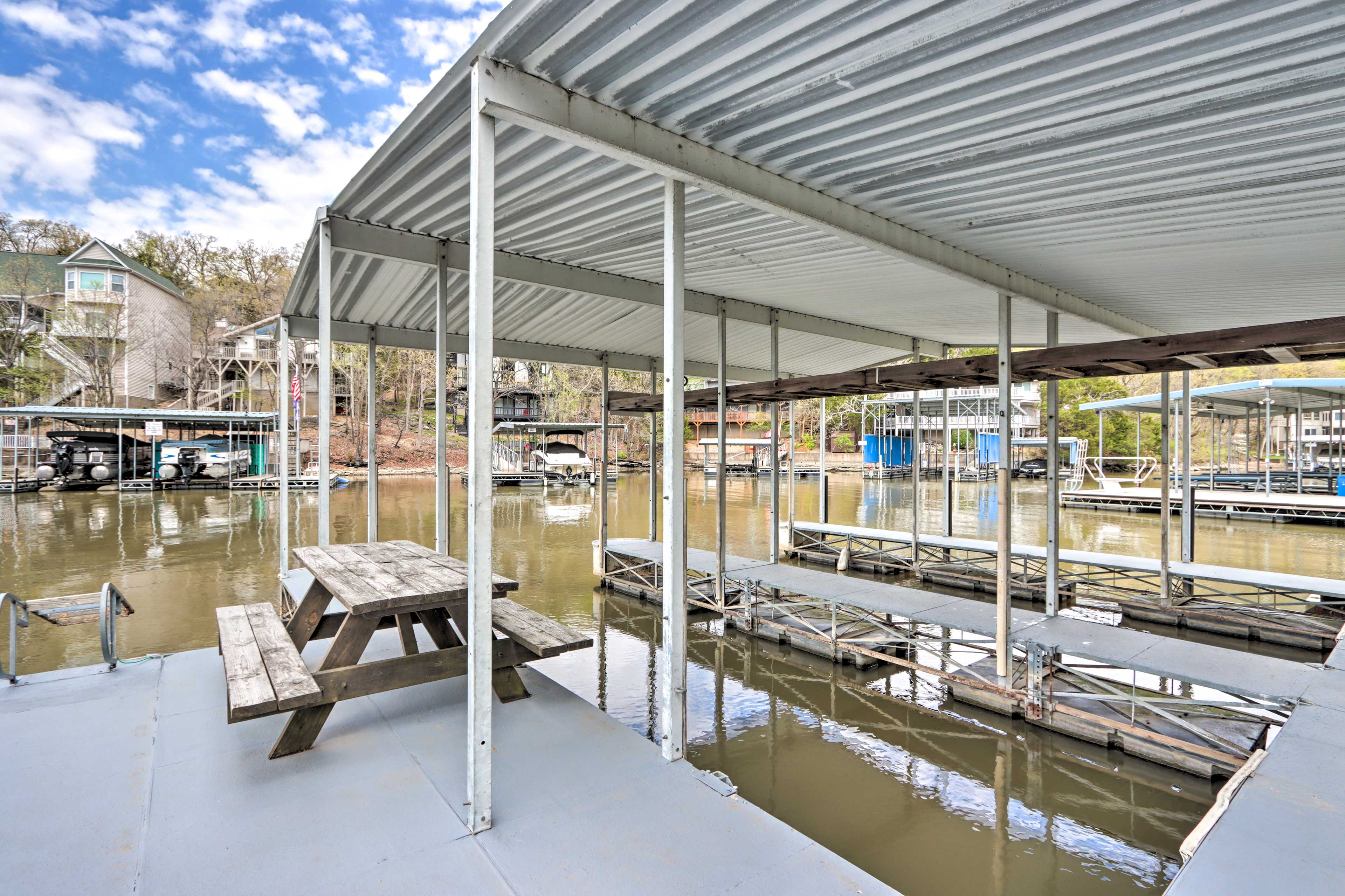 Swim Platform w/ Picnic Table