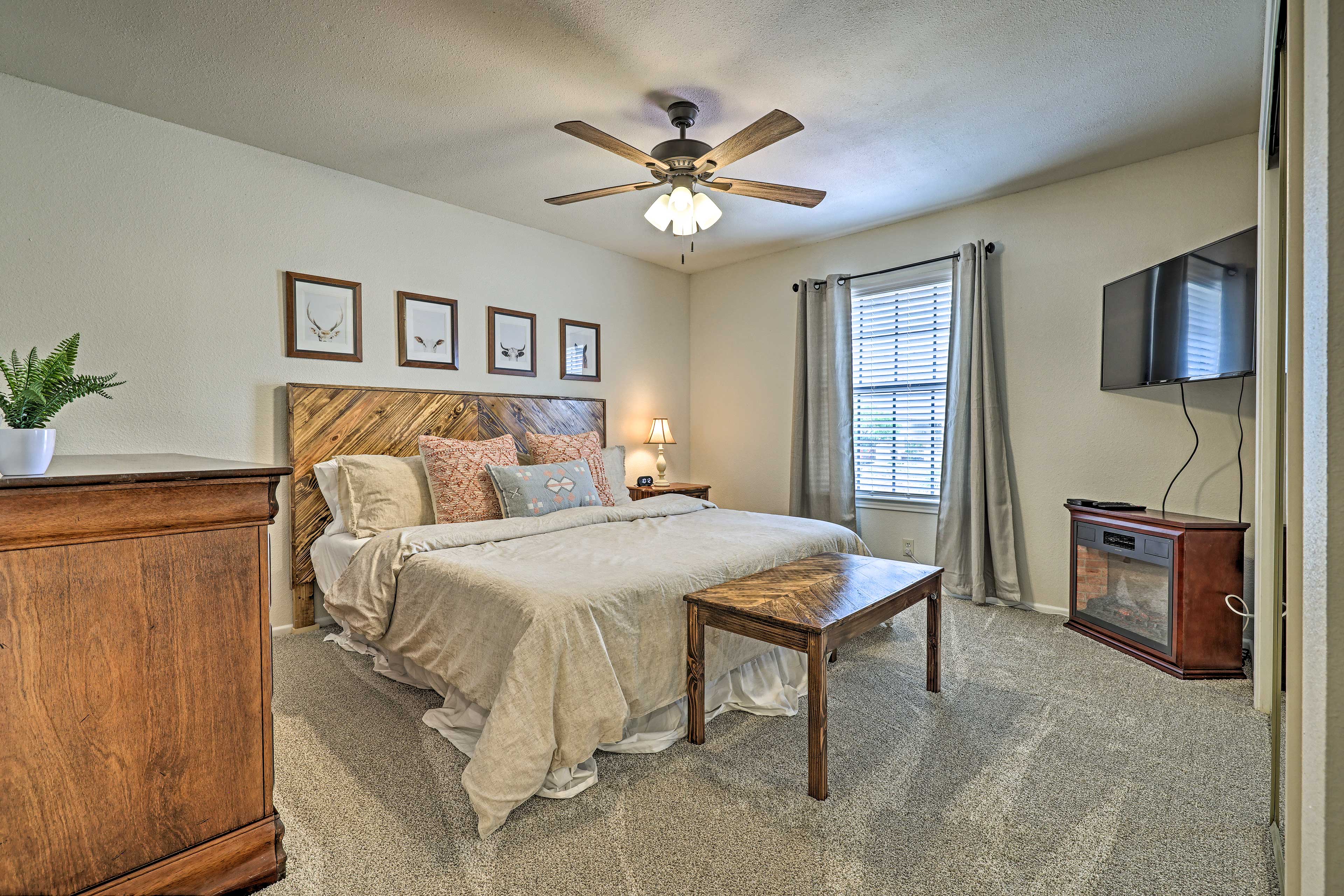 Bedroom 1 | King Bed | Smart TV | Linens Provided | Electric Fireplace