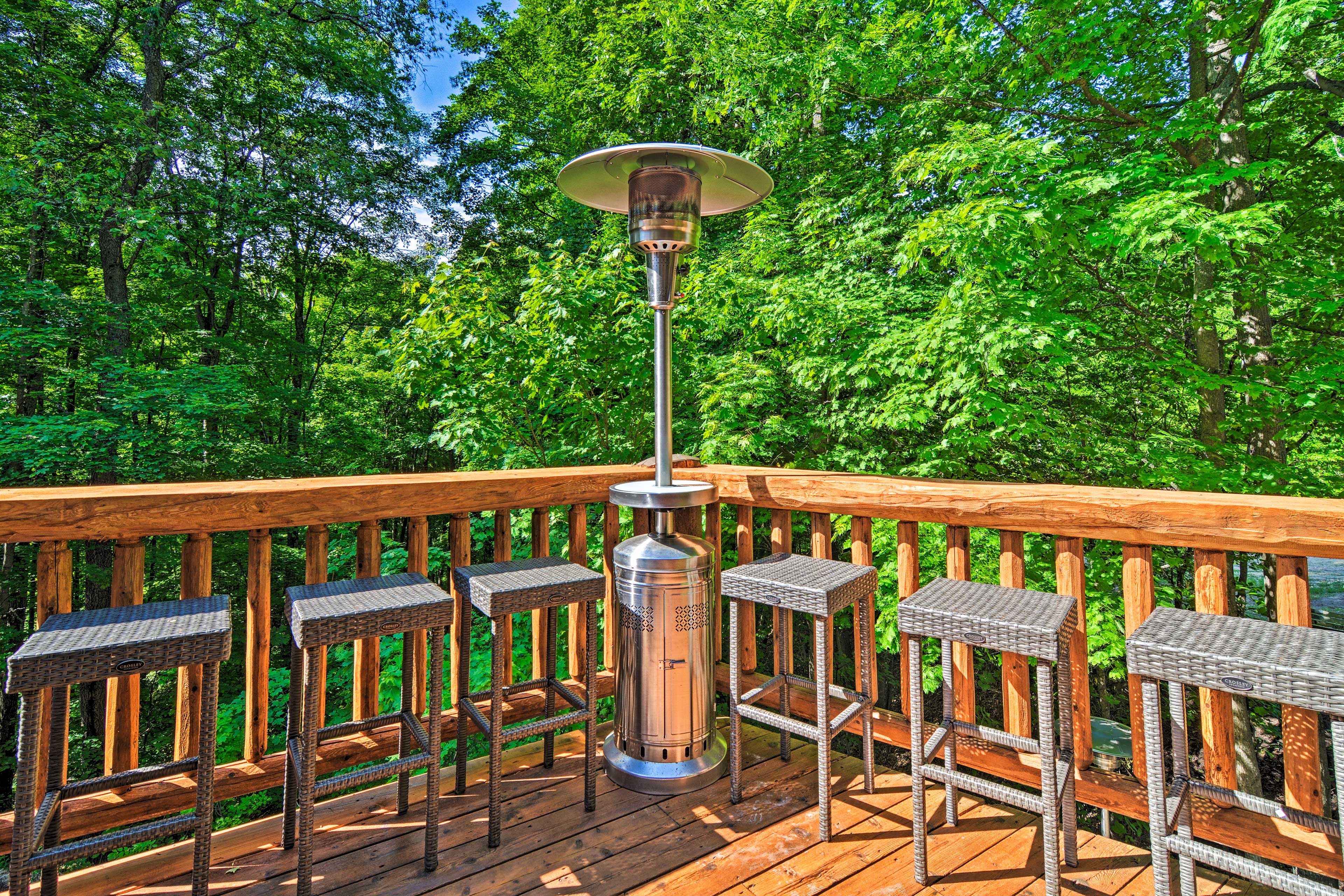 Deck | Outdoor Lamps & Speakers