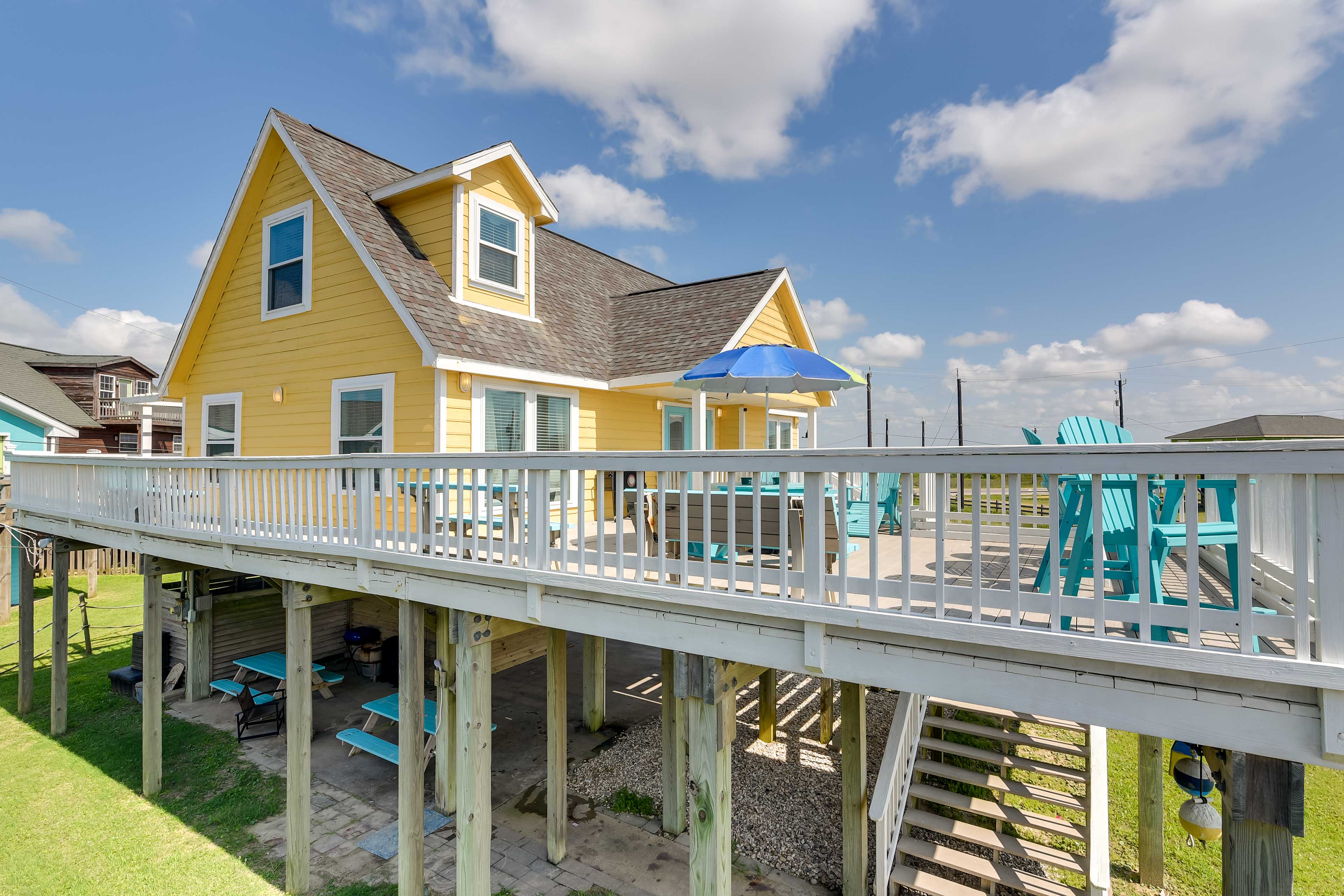 Deck | Charcoal Grill | Beach Views