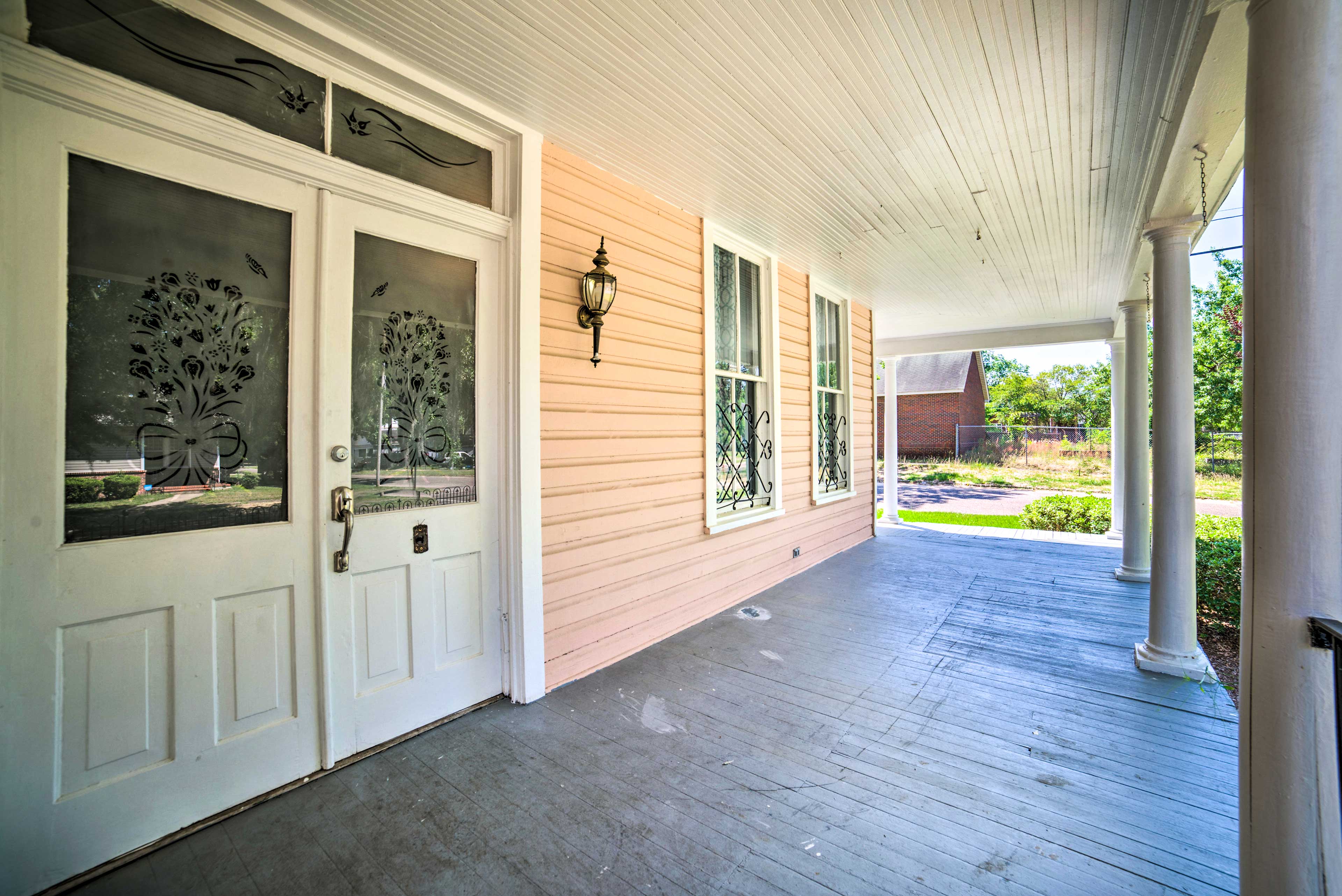 Home Entryway | Wraparound Deck