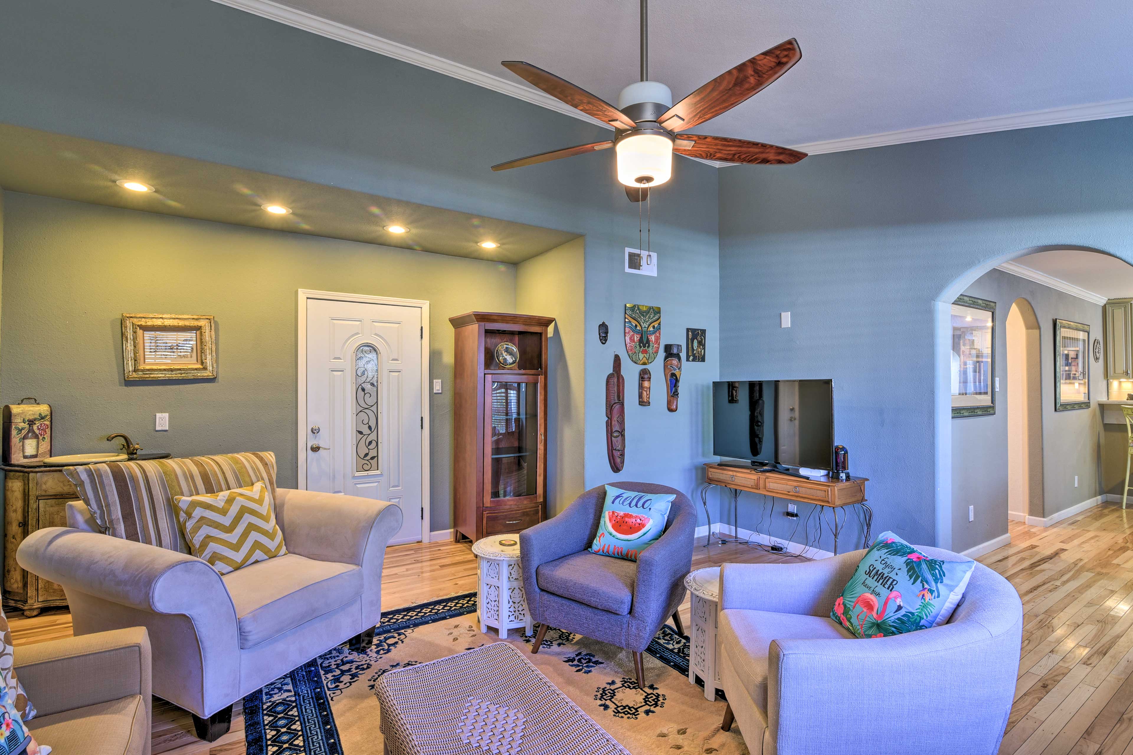 Galveston Vacation Rental | 3BR | 2BA | 2,000 Sq Ft | Ground-Floor Apartment