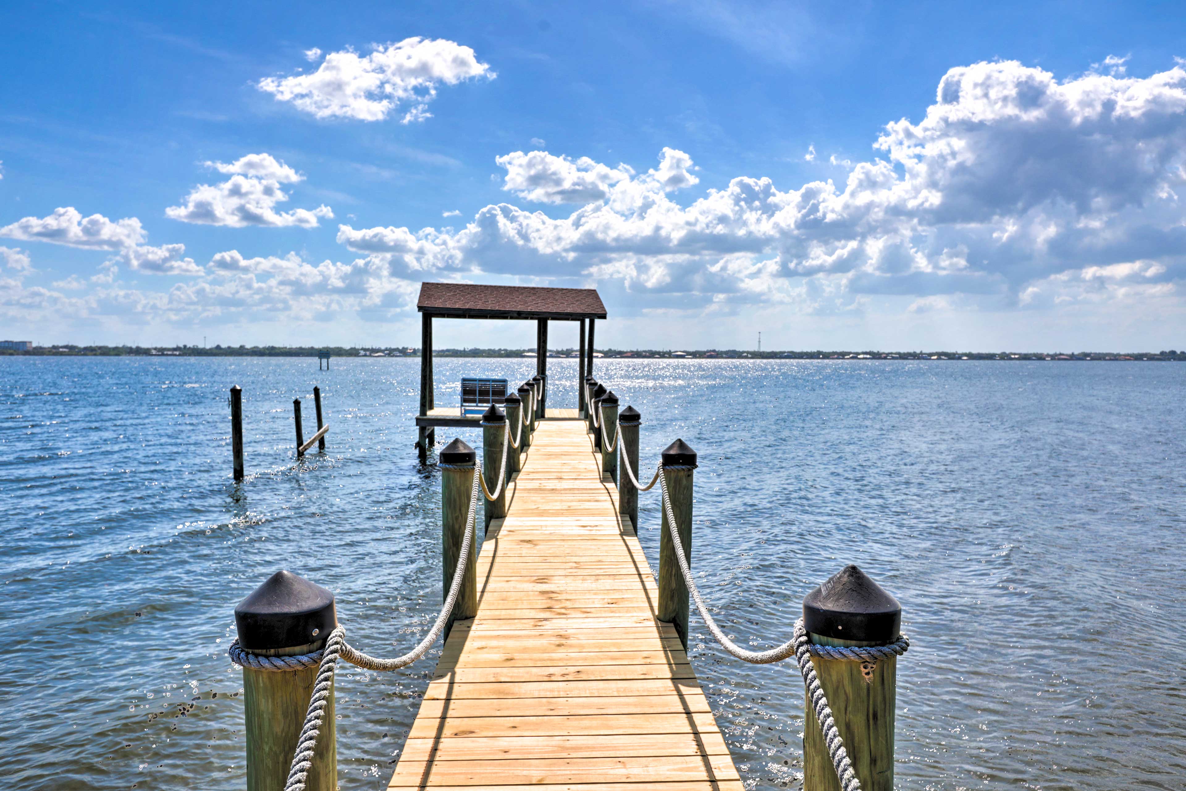 Community Amenities | Dock