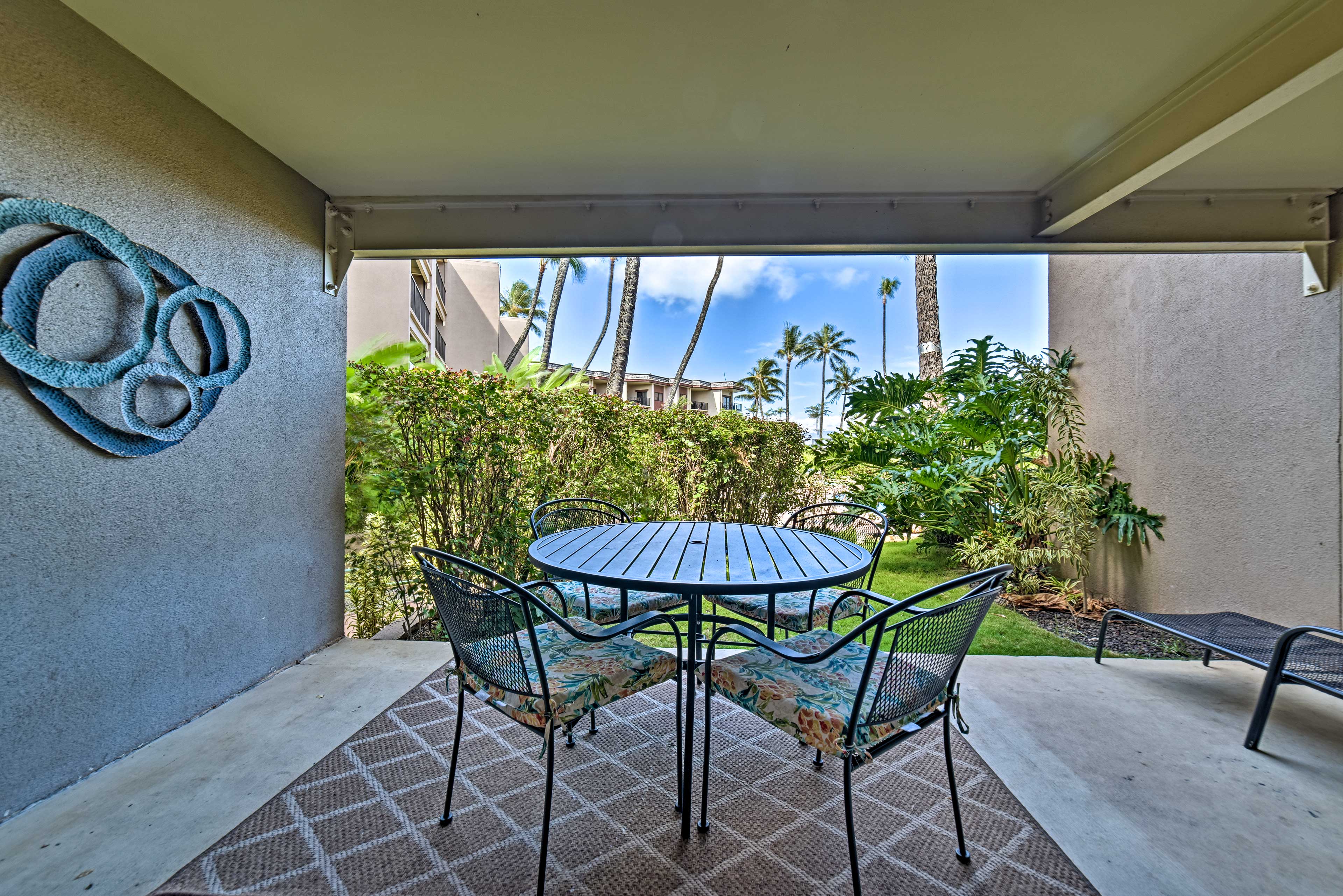 Private Lanai