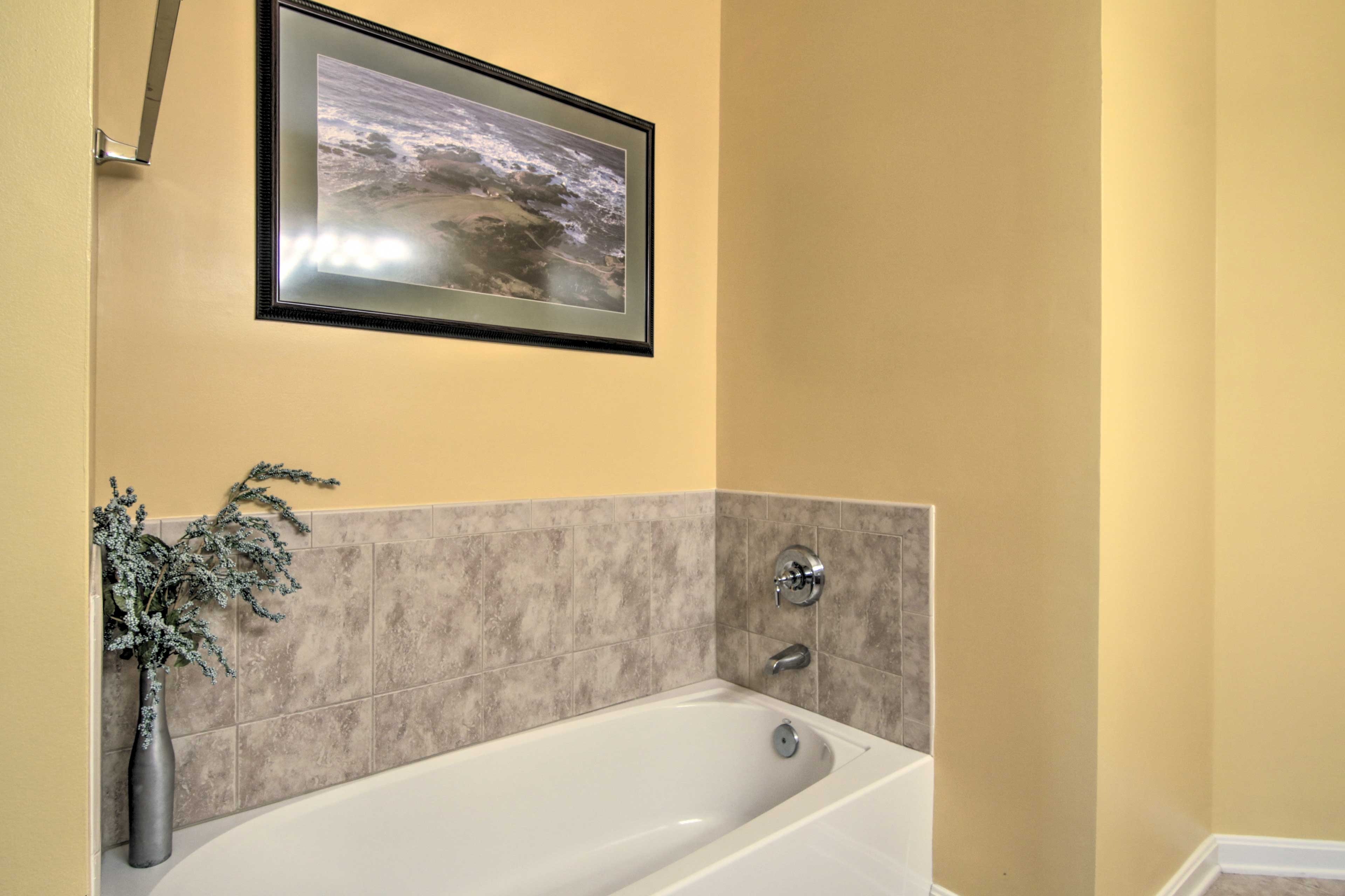 En-Suite Bathroom | Access via Bedroom 1
