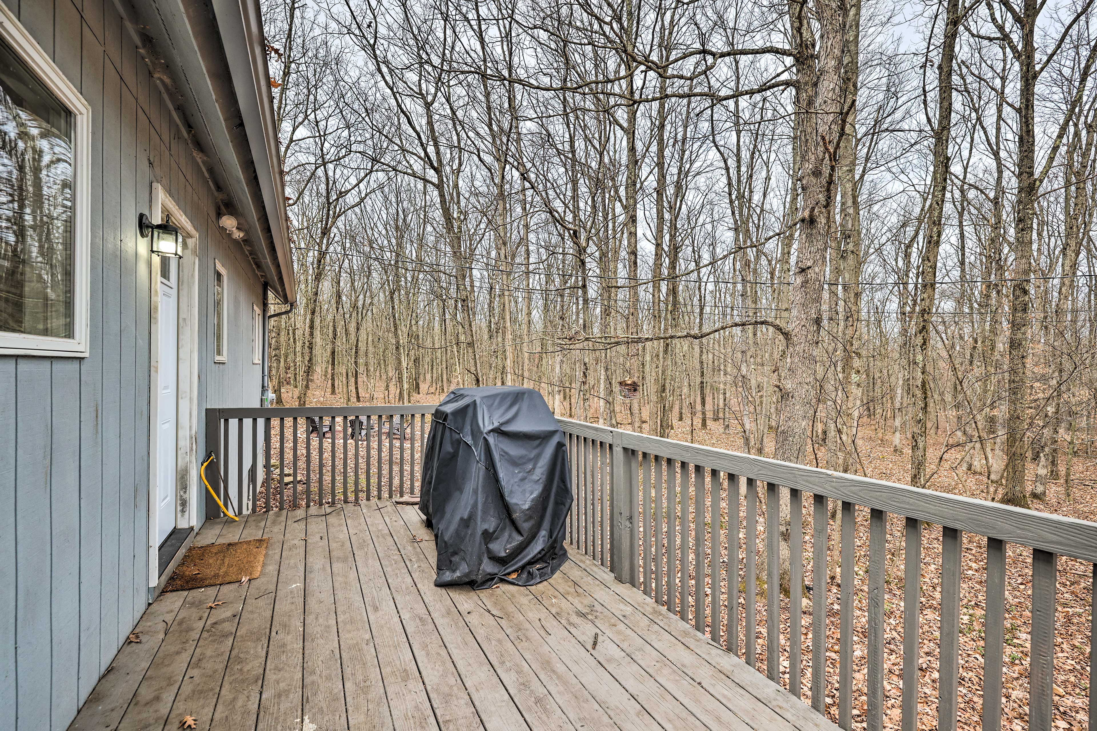 Wraparound Deck | Grilling Station