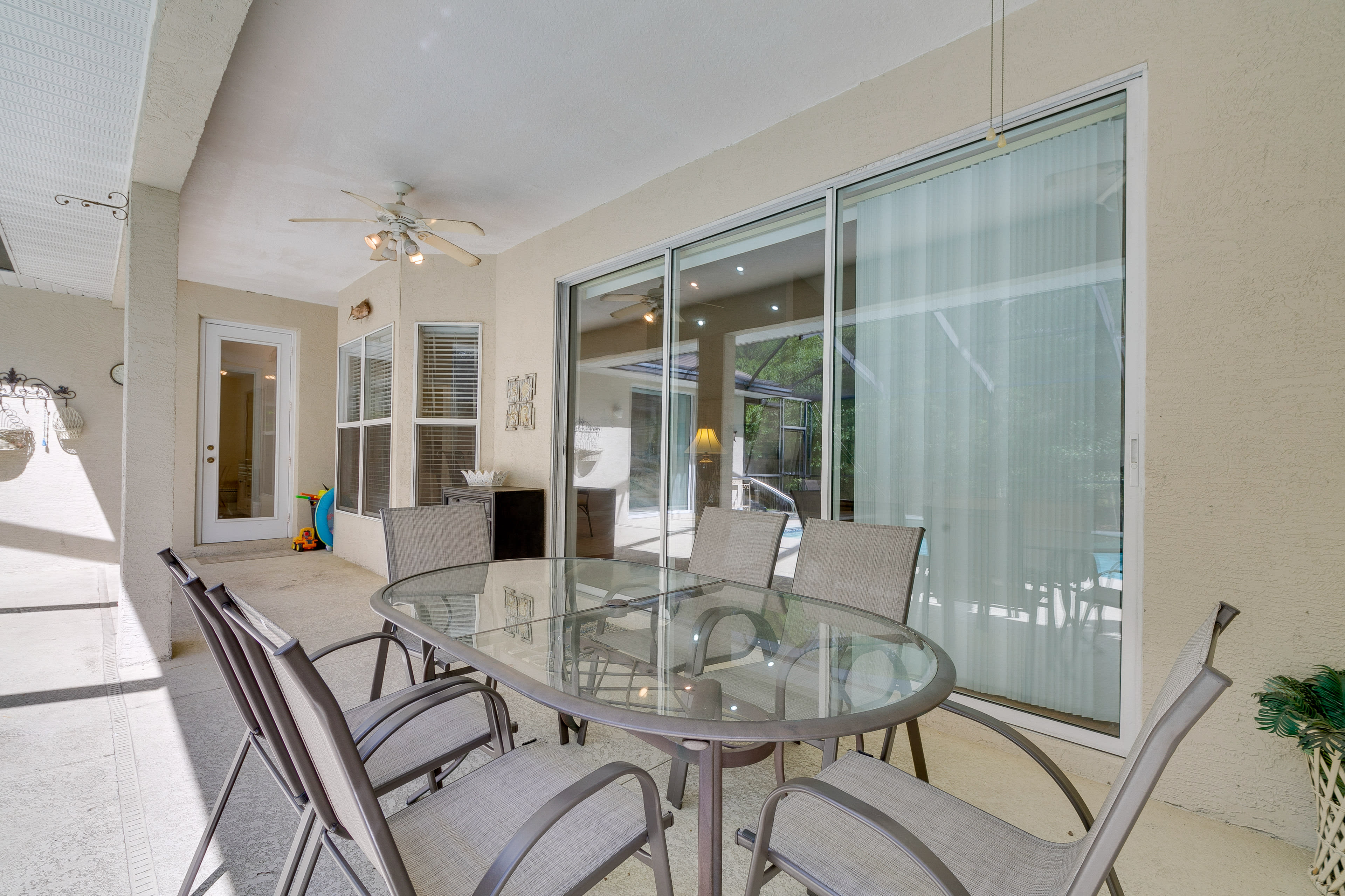 Covered Patio | Outdoor Dining Area