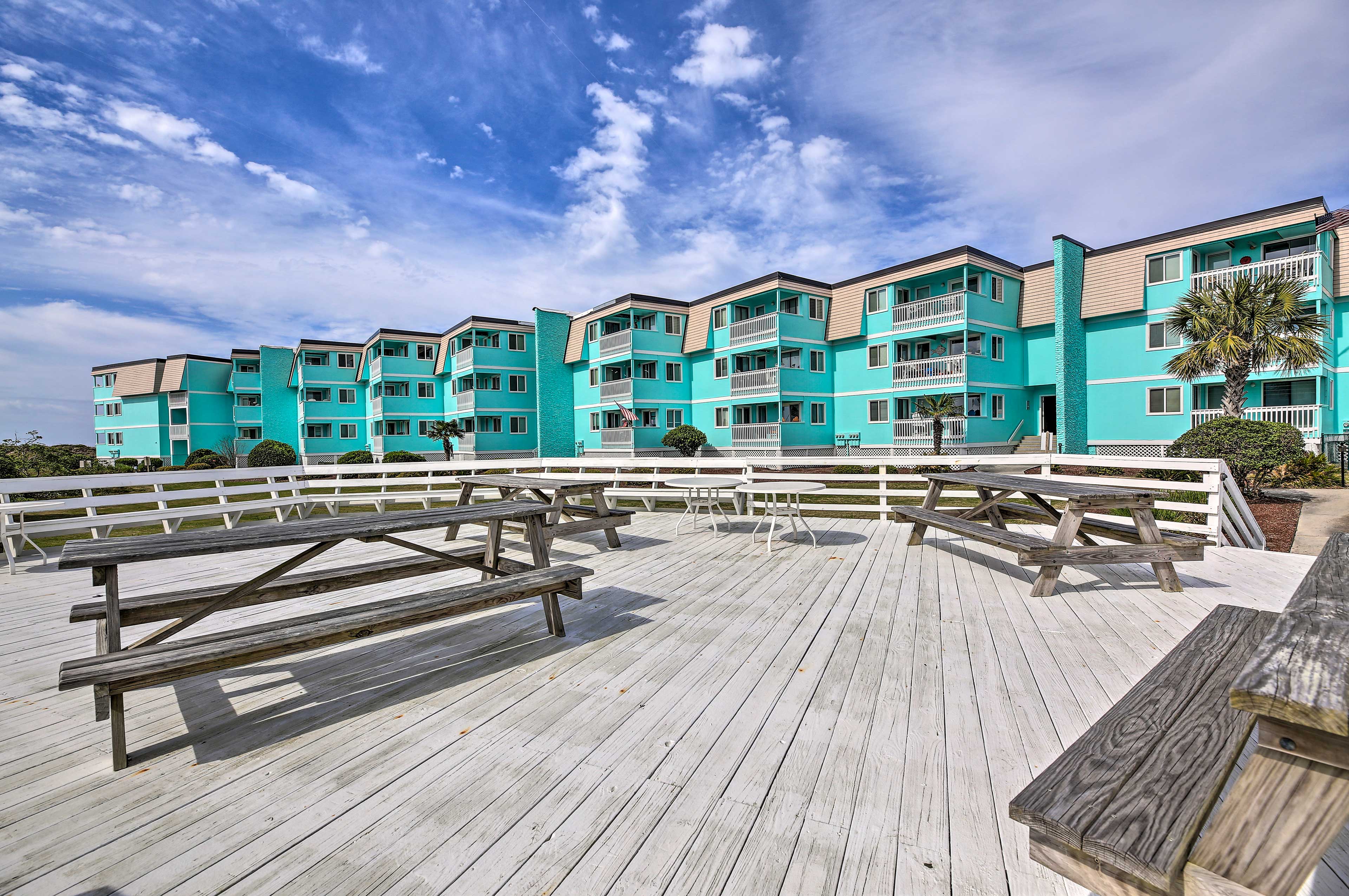 Sea Spray Condominiums | Commerce Way Beach Access