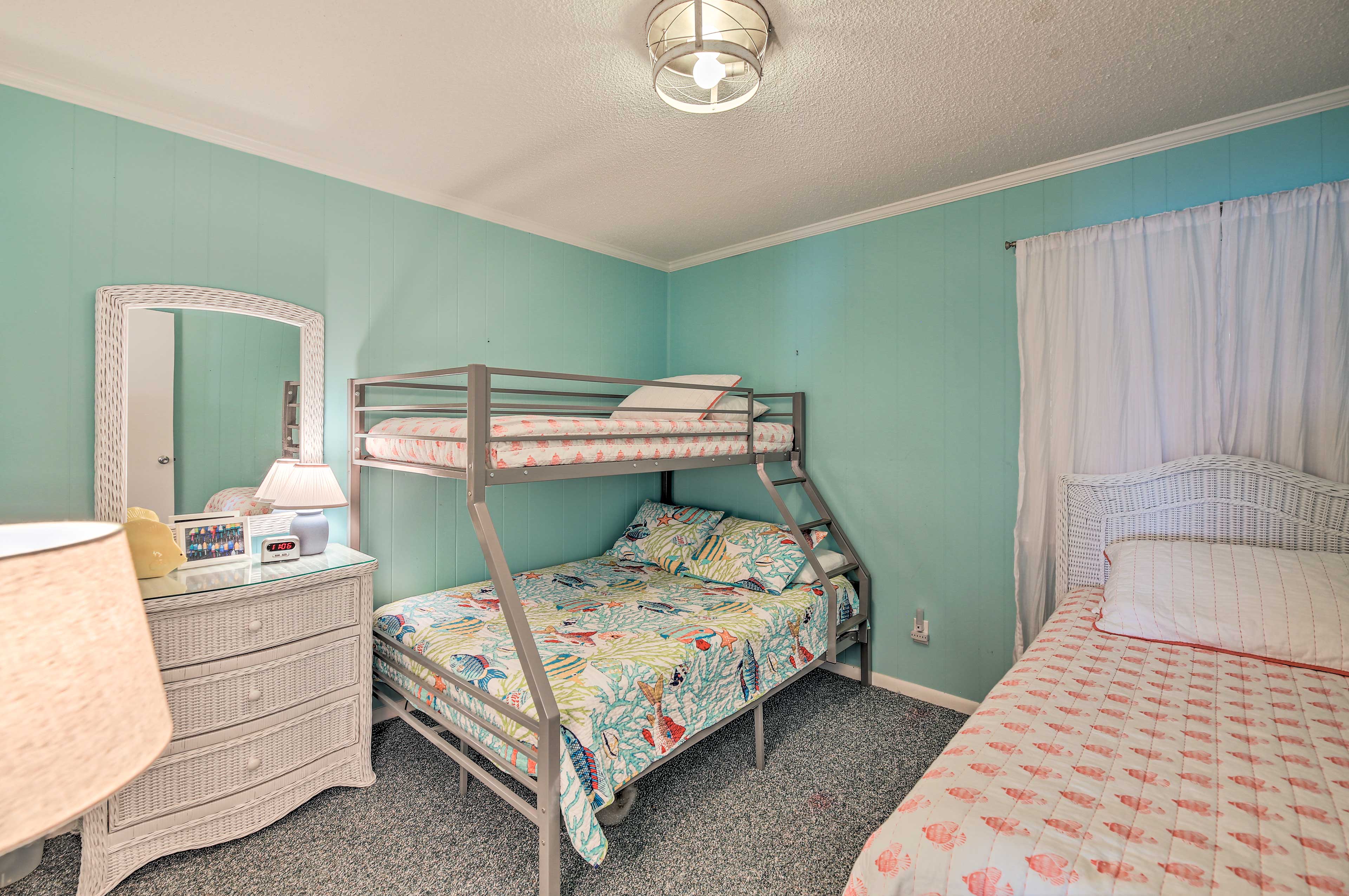 Bedroom 2 | Full Bed | Twin/Full Bunk Bed