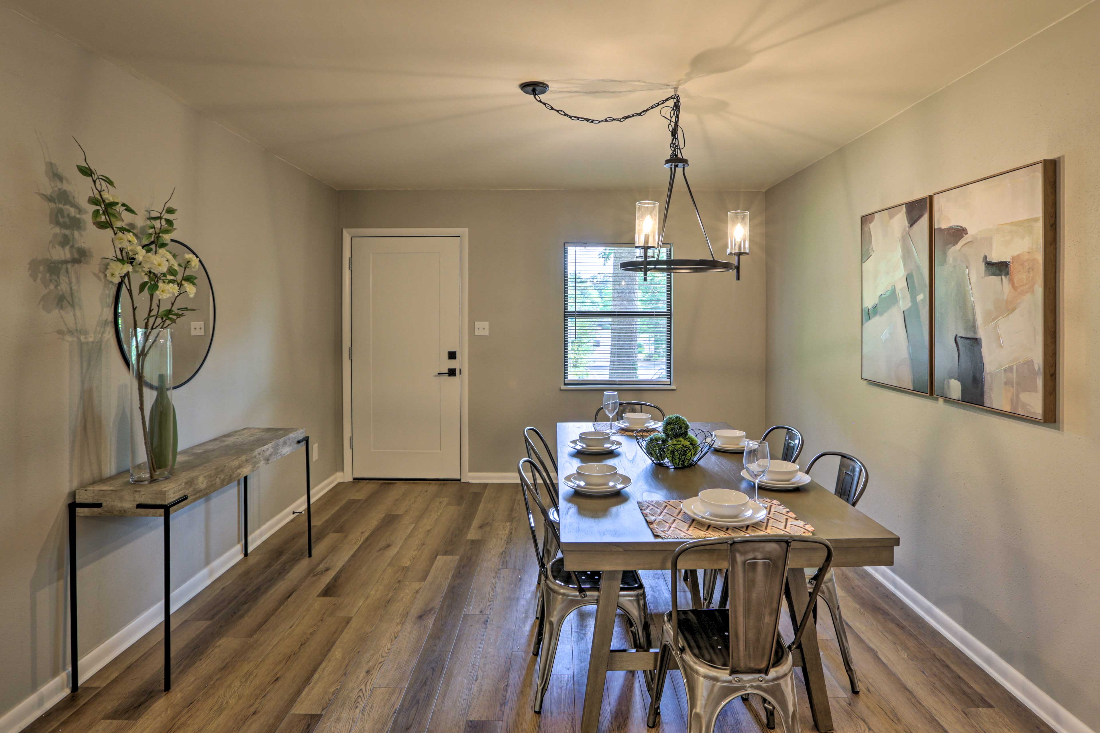 Dining Room | Dishware & Flatware