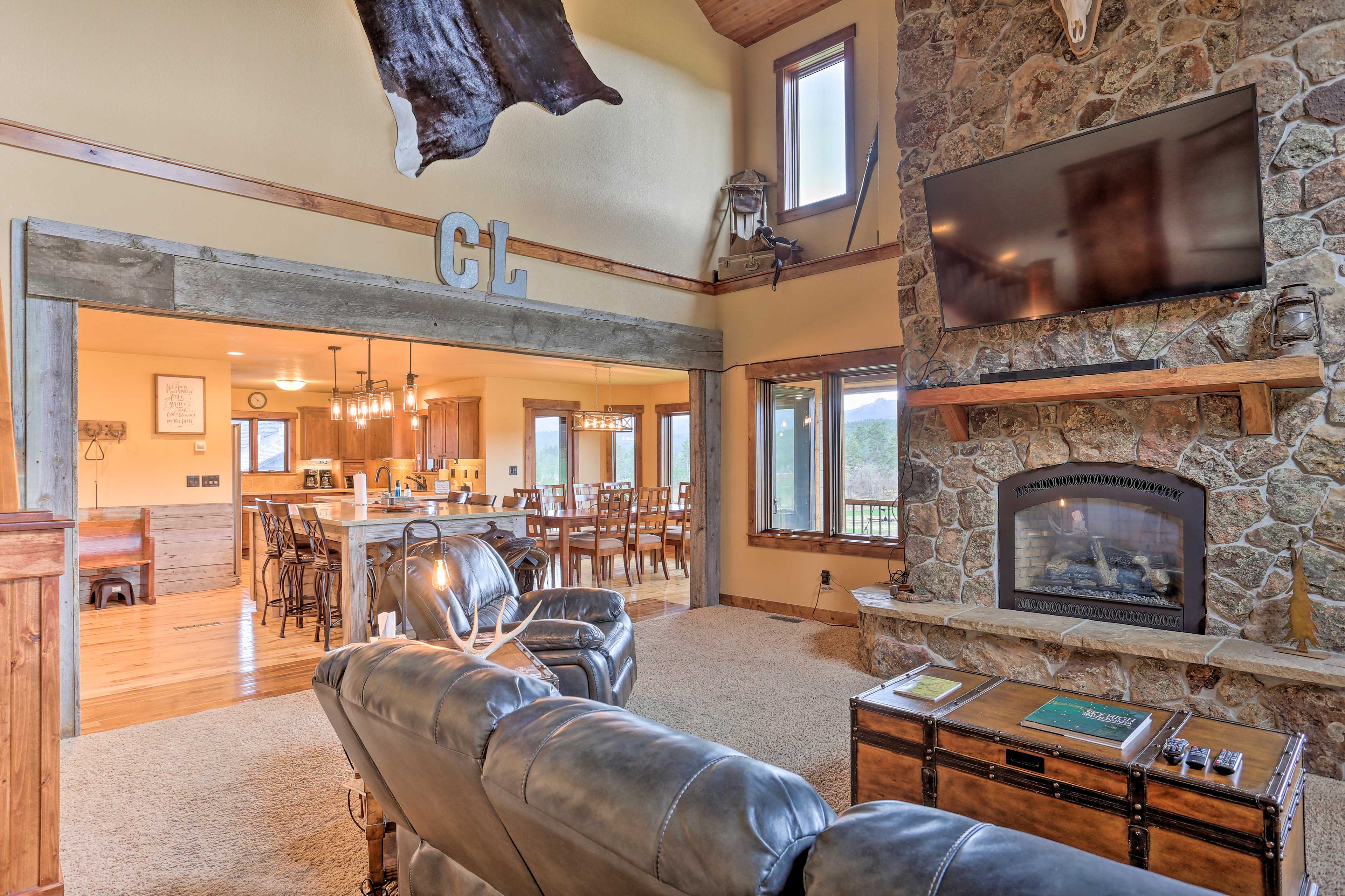 Spacious Home w/ Private Hot Tub: Golf & Hike!