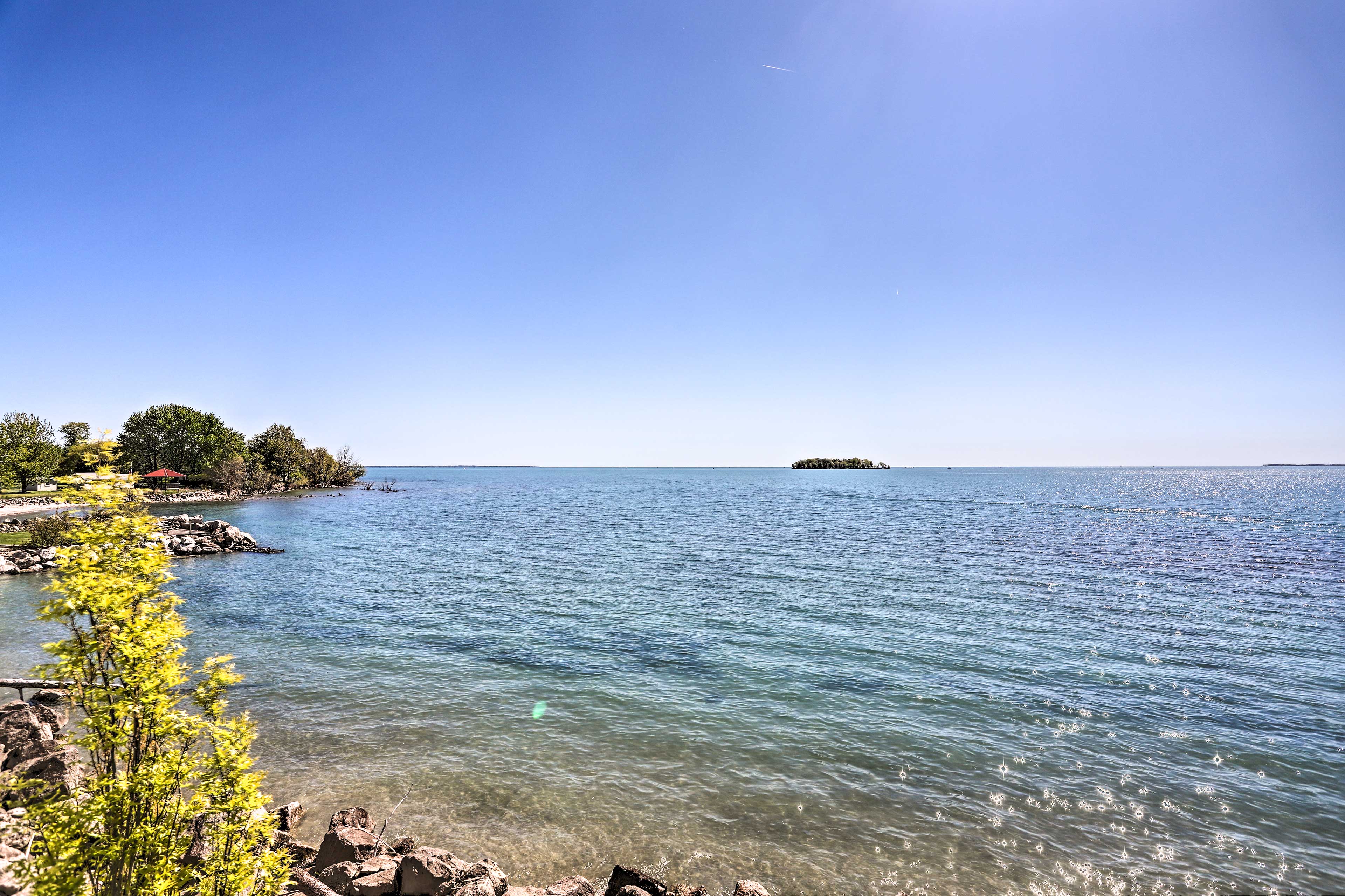 Lakefront Views