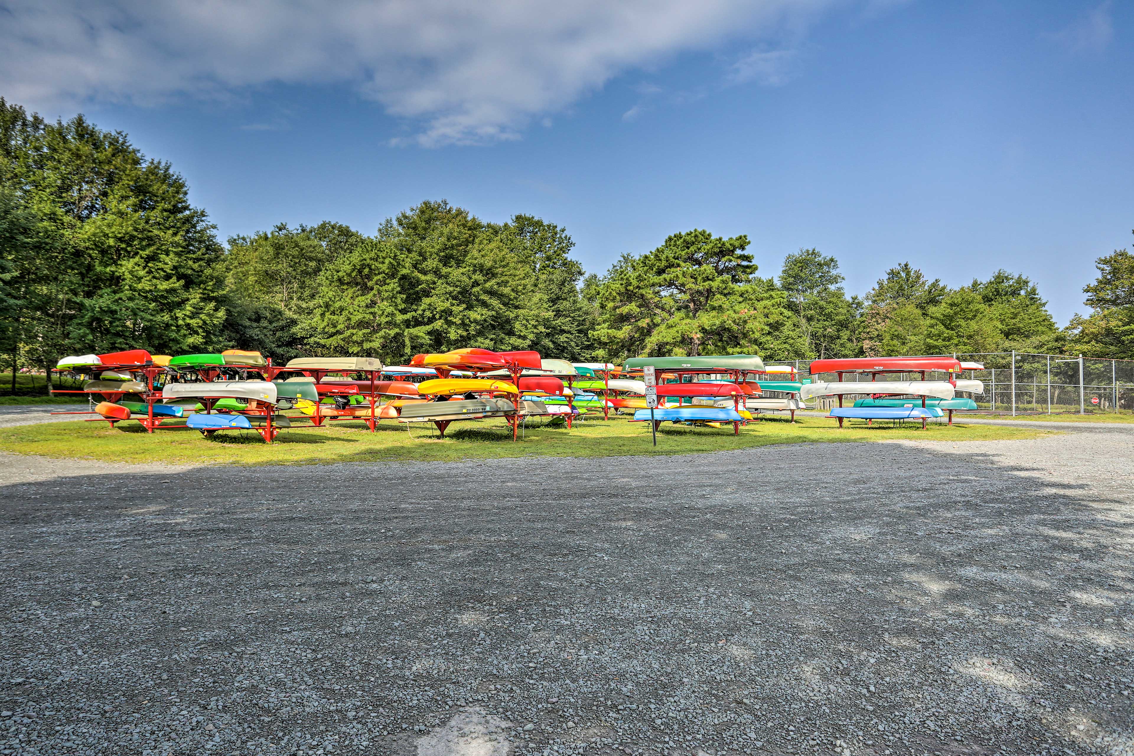 Community Amenities | Boat Rentals