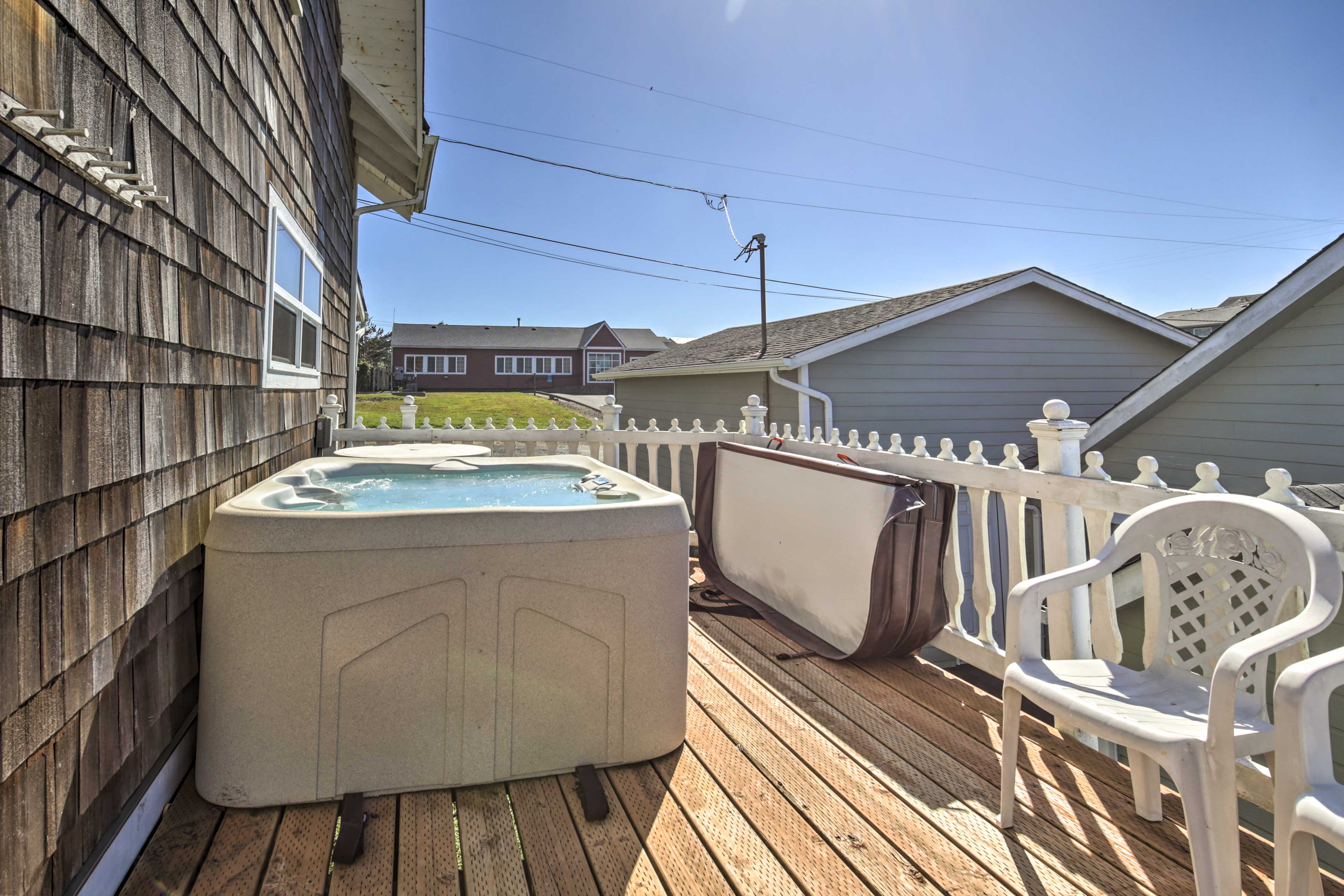 Furnished Deck | Private Hot Tub