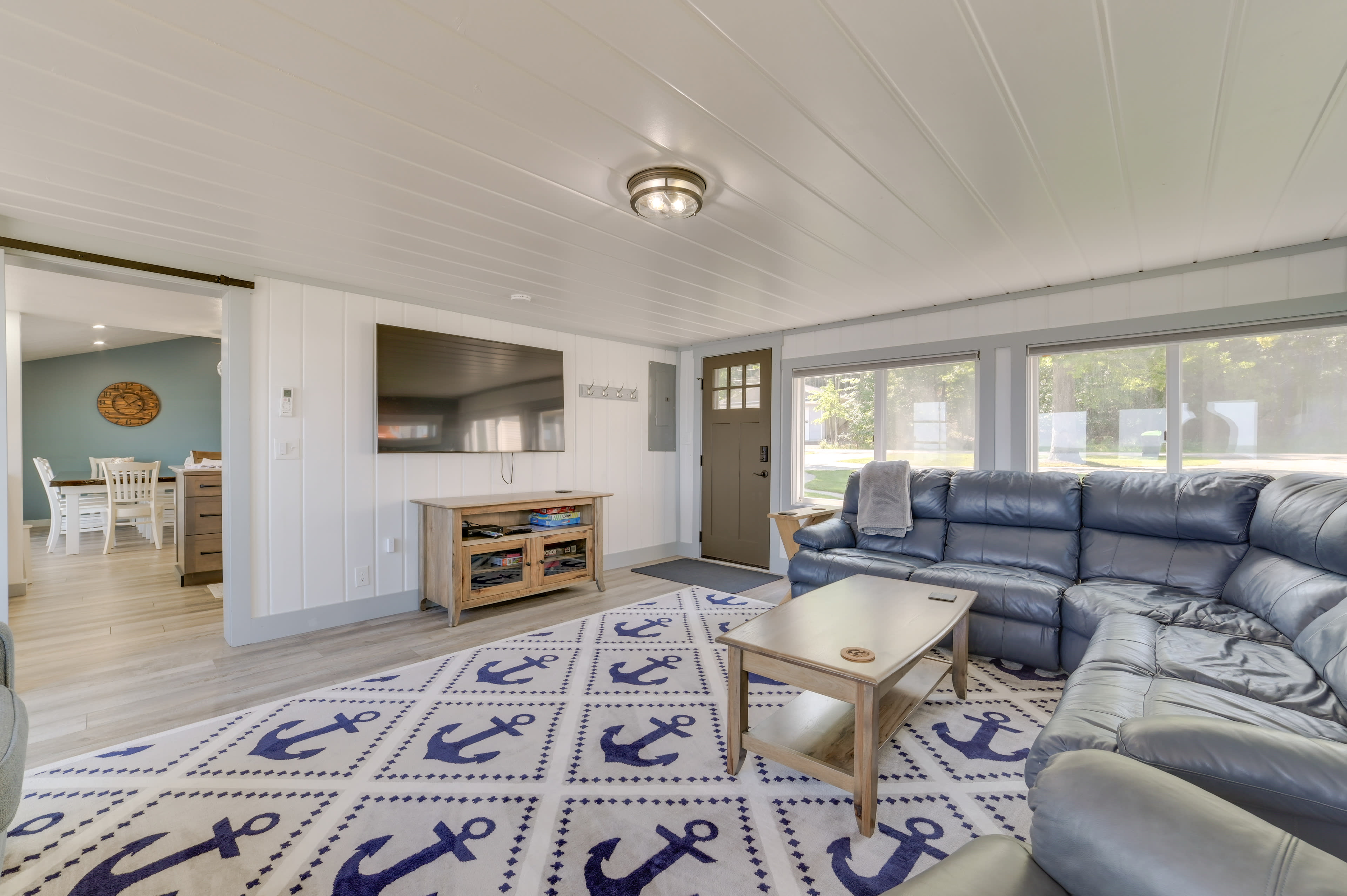 Living Room | Lake Views | Central Air Conditioning