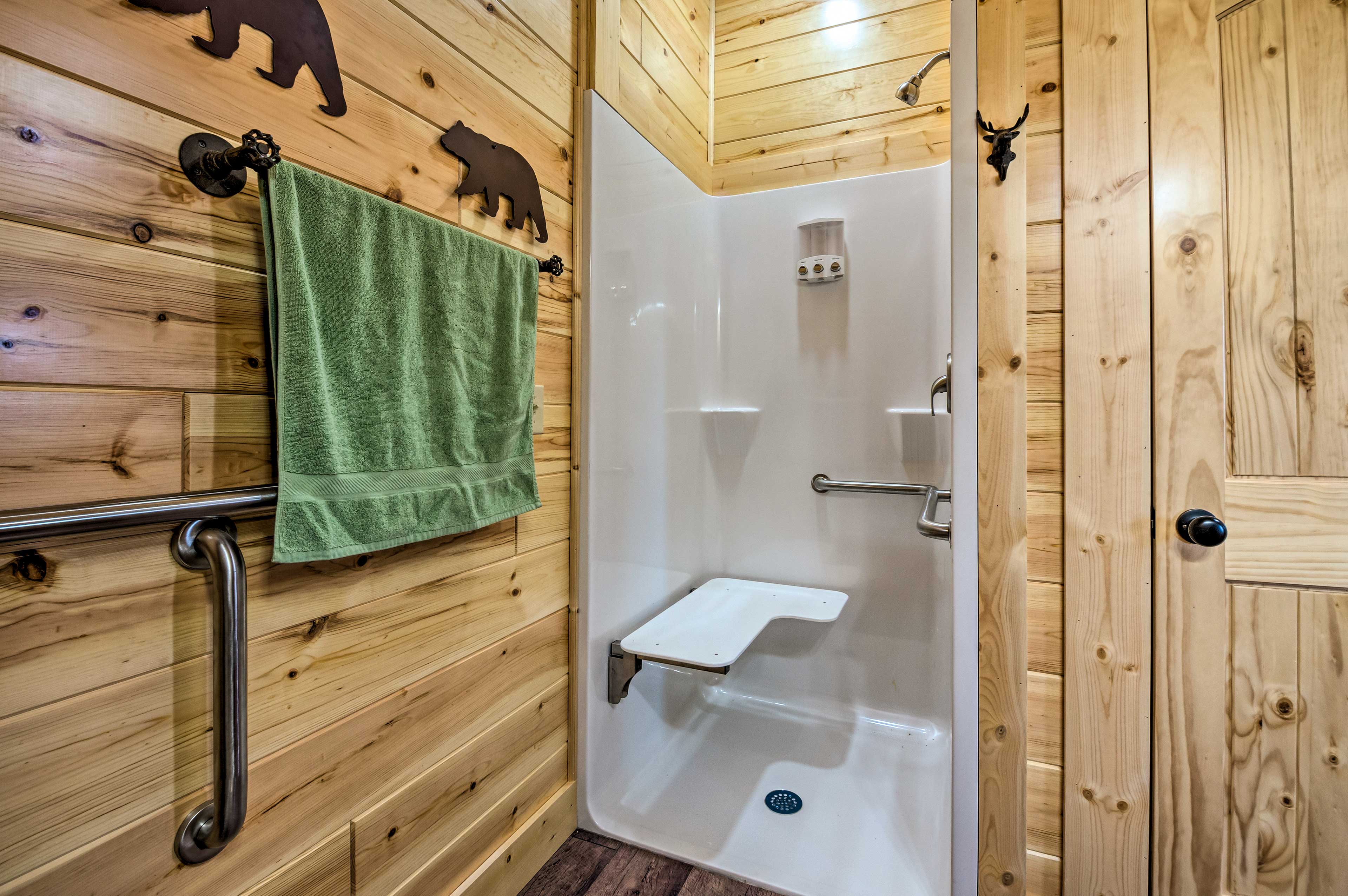 Full Bathroom | Handicap-Accessible Shower