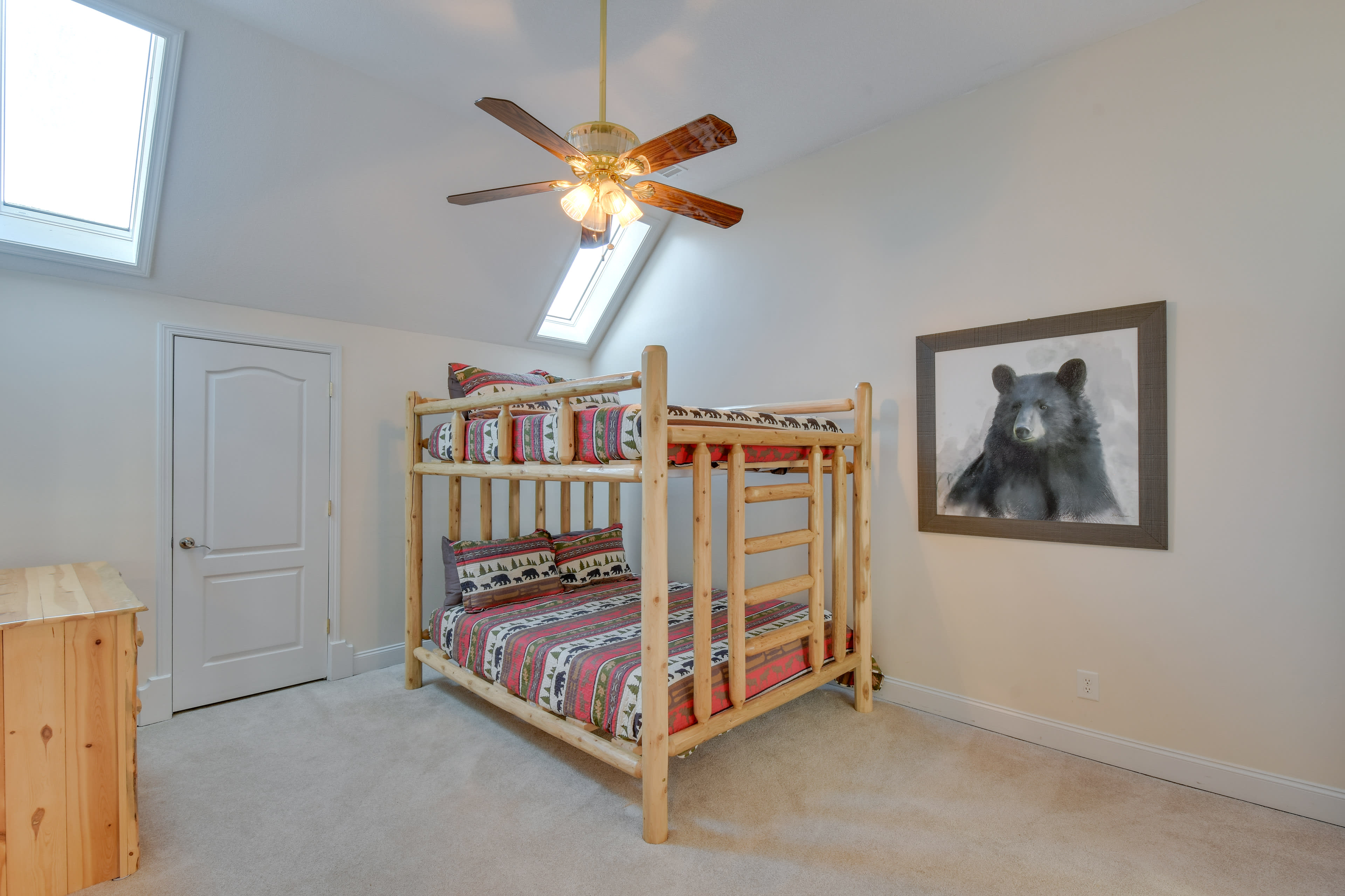 Bedroom 5 | Queen Bunk Bed | 2nd Floor