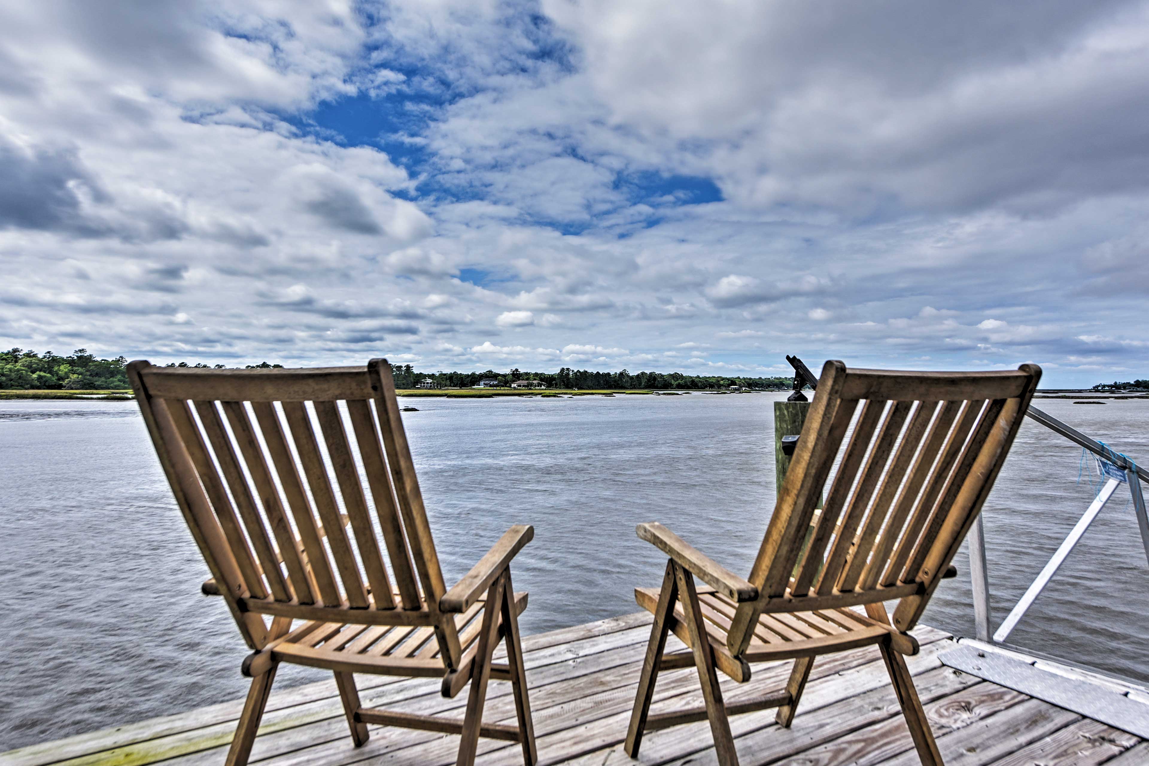 Dock/Boat Slip NOT Available for Guest Use