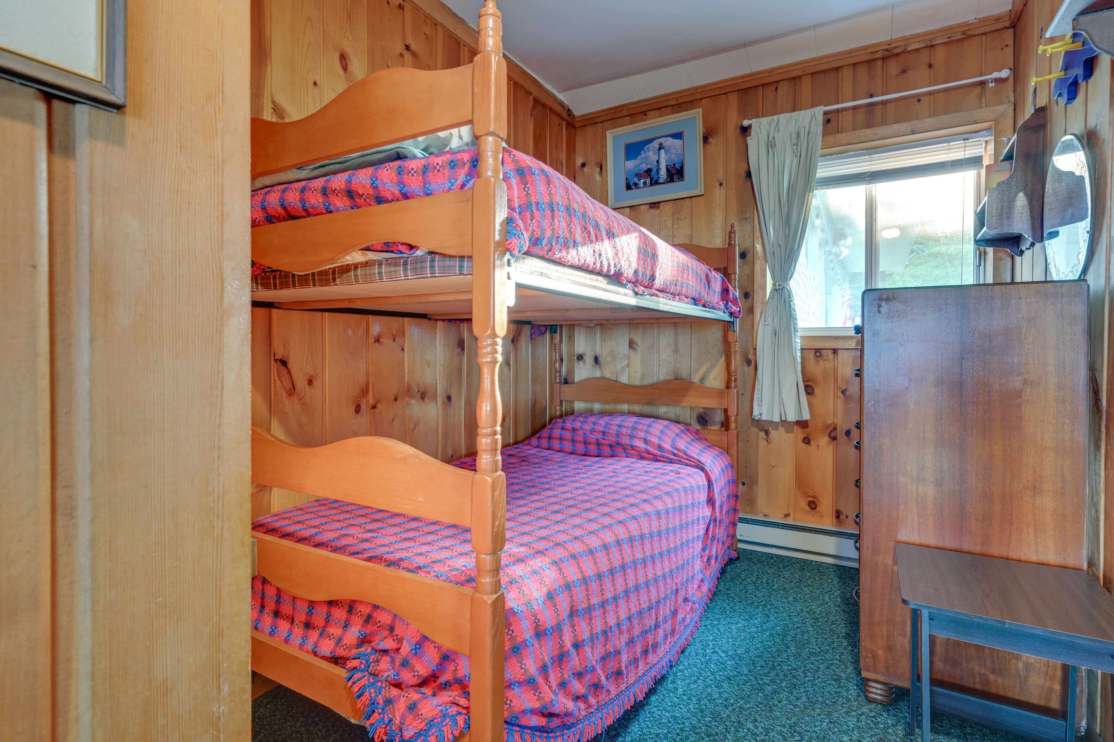 Bedroom 1 | Twin Bunk Bed